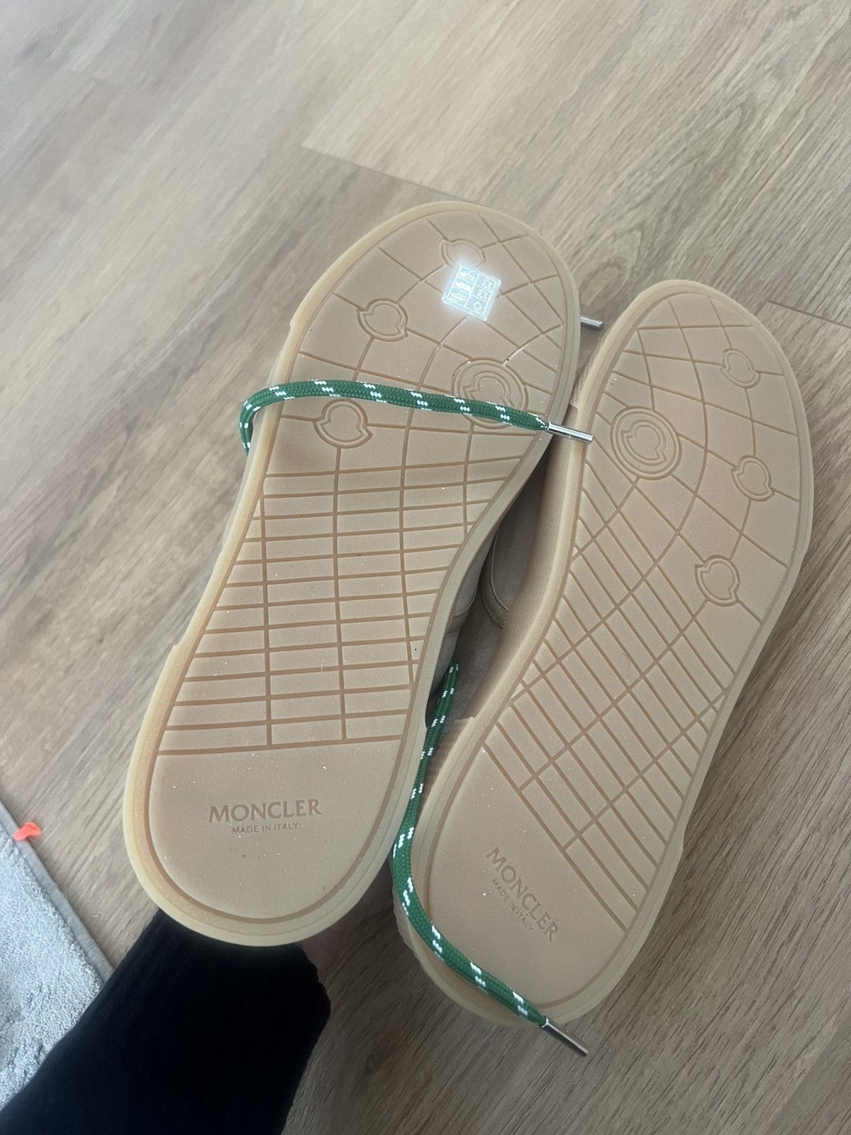 Moncler Vera Leisure Suede Trainers Size US 11 / EU 44 - 7 Thumbnail