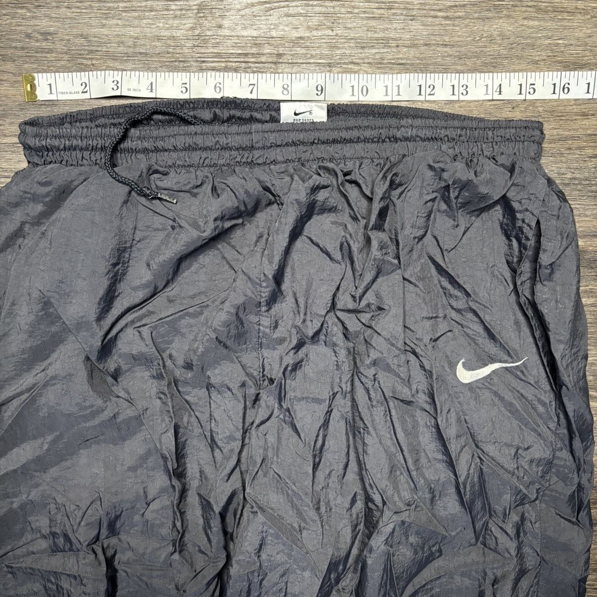 Nike Nike grey track pants Vintage 2000s baggy Size US 32 / EU 48 - 2 Thumbnail