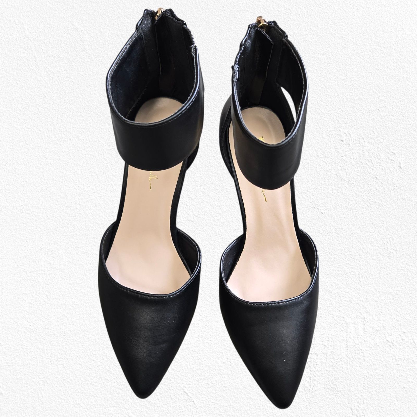 Nicole Miller Nicole Miller Black Pointed Toe Ankle Strap Heels Size 6.5 Size US 6.5 / IT 36.5 - 4 Thumbnail
