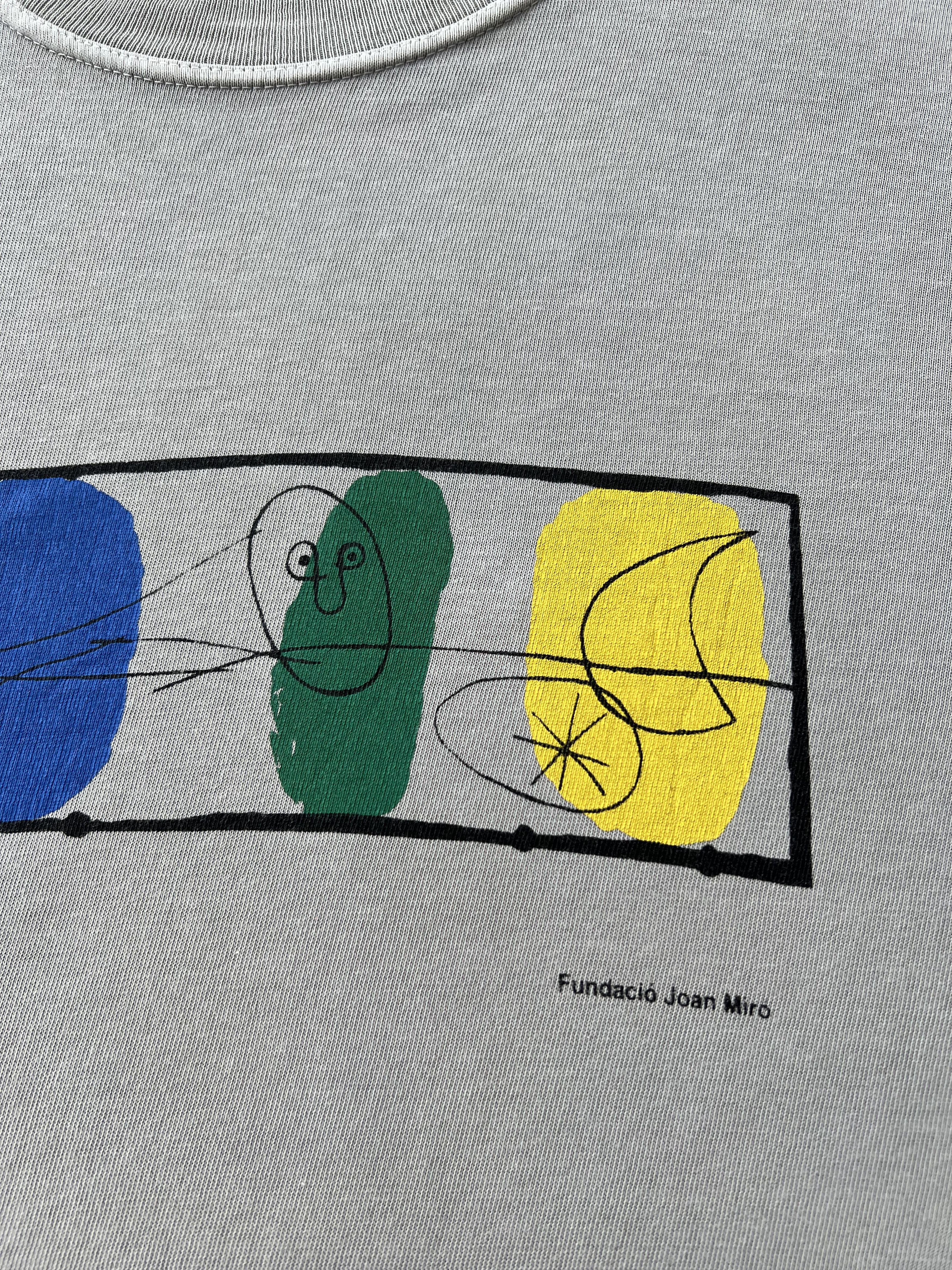 Arts & Science Vintage 1996 Joan Miro Suc Miro Art Gray T-shirt Size US M / EU 48-50 / 2 - 5 Thumbnail