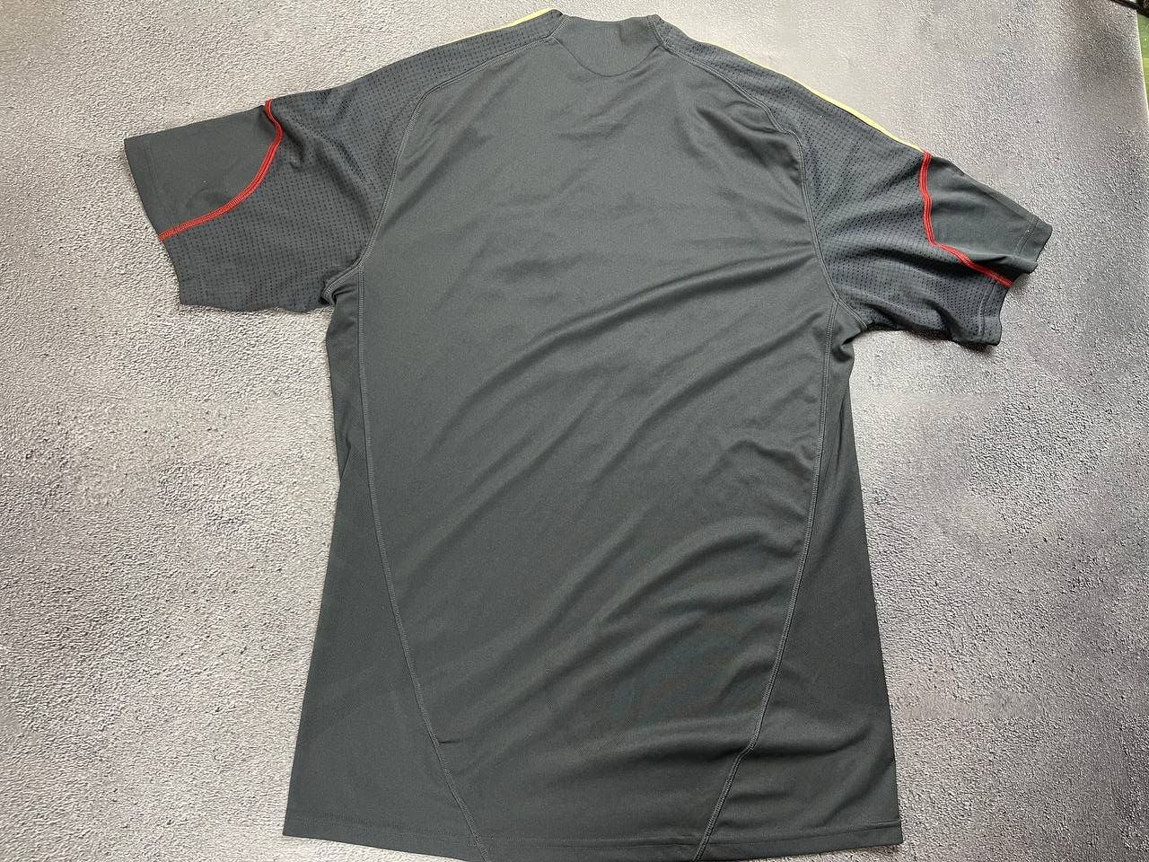 Reebok Liverpool Training Football Jersey size M blokecore Size US M / EU 48-50 / 2 - 2 Thumbnail