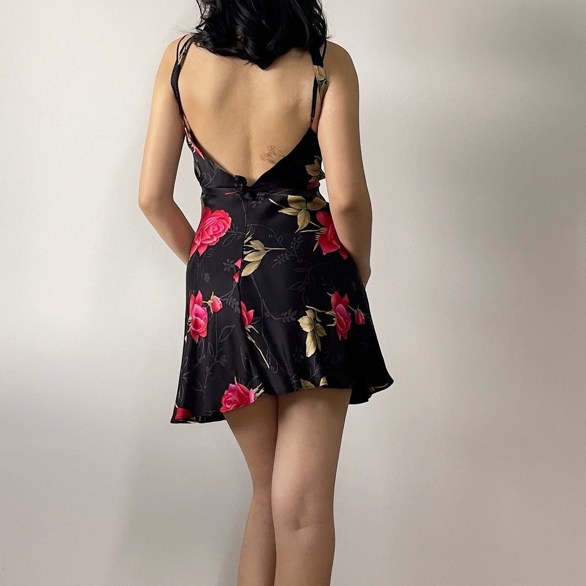 Victoria's Secret Victoria’s Secret 1990s Black Floral Silk Slip Dress (XS) Size XS / US 0-2 / IT 36-38 - 9 Thumbnail