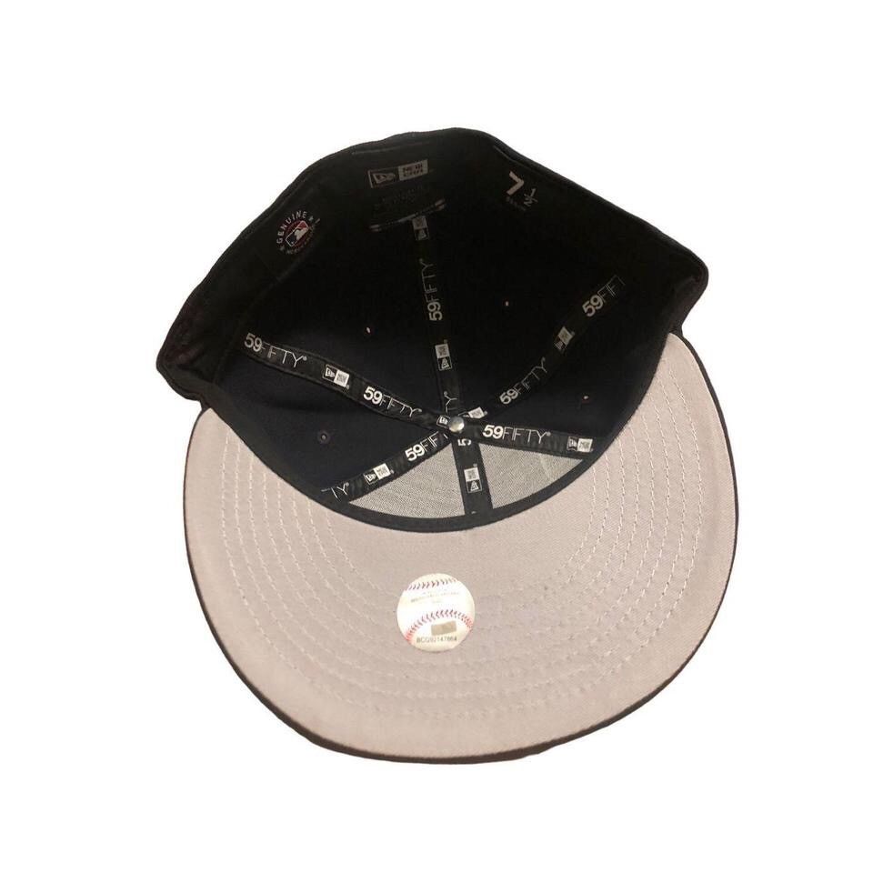 New Era New Era New York Yankees 59FIFTY fitted hat cap size 7 1/2 Size ONE SIZE - 5 Thumbnail