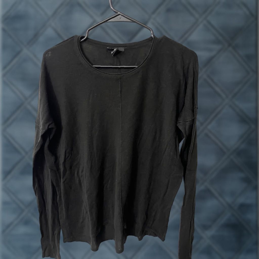 H&M H&M Lightweight Black Heathered Pullover Sweater Womens Small Long Sleeve Crew Neck Size S / US 4 / IT 40 - 1 Thumbnail