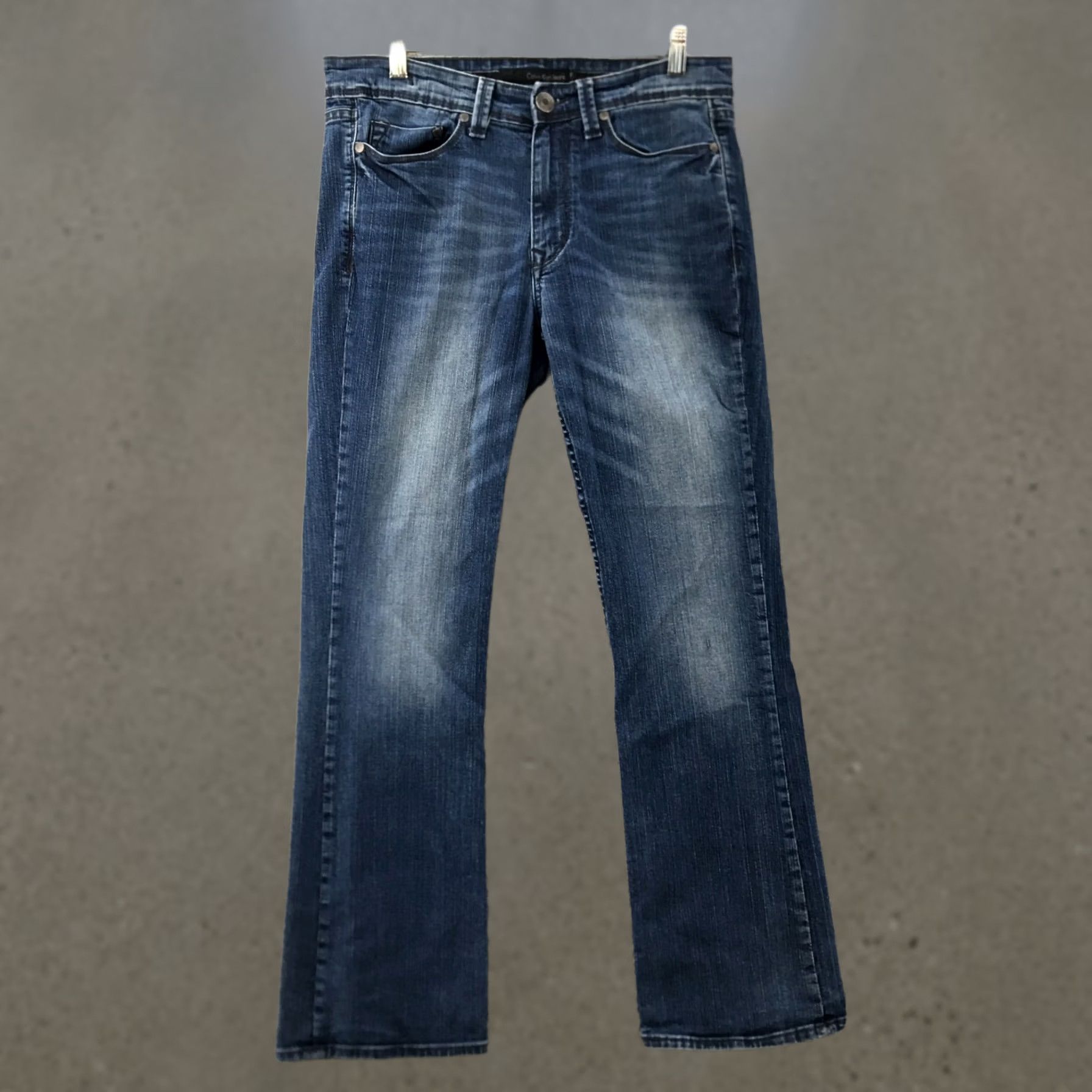 Calvin Klein Calvin Klein Jeans Womens Bootcut 31 Blue Denim Mid Rise Regular 5-Pocket Pattern Solid Stretch Classic Modern Denim 29.5 Inseam 32 Waist N/A Size 24" / US 00 / IT 34 - 1 Thumbnail