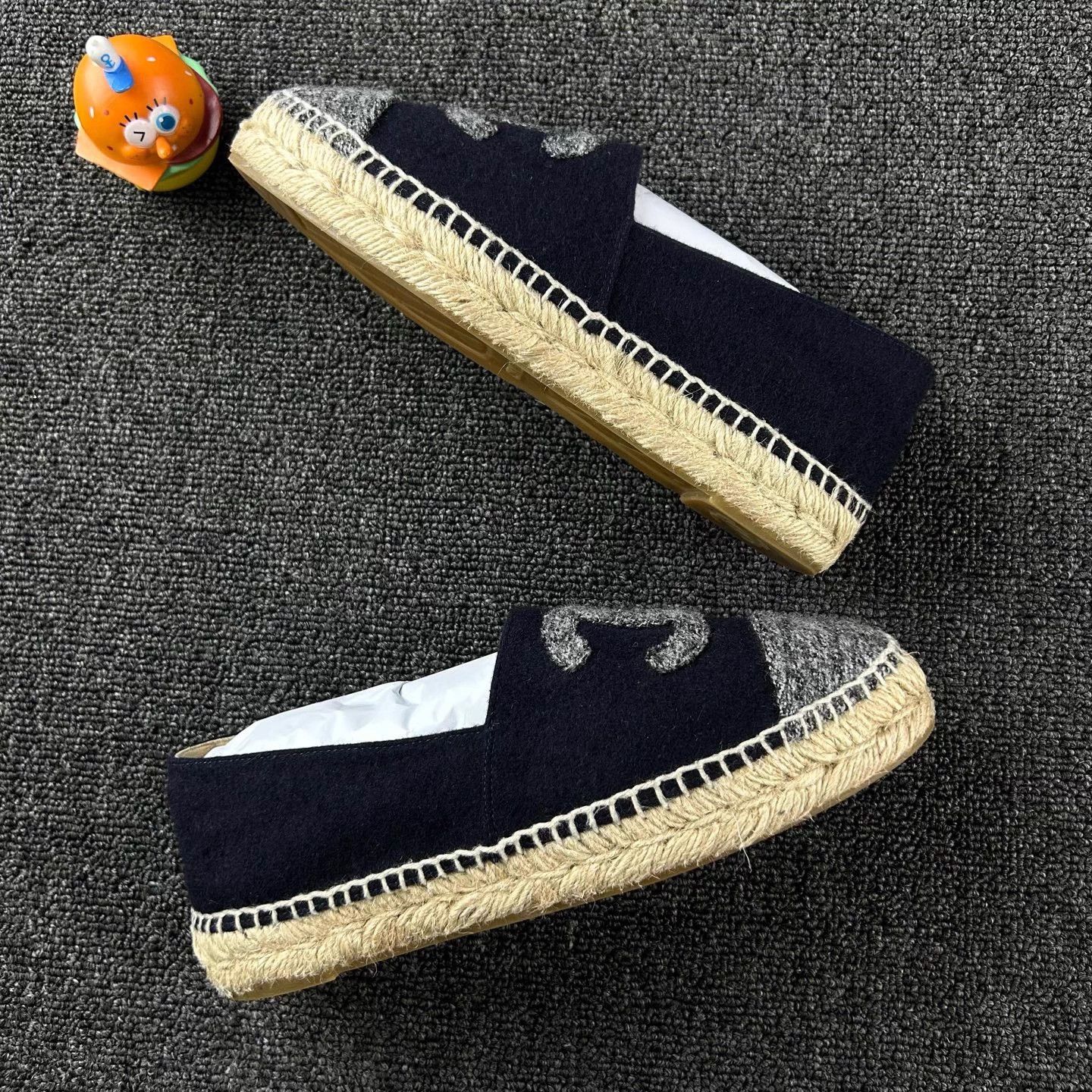Chanel Chanel CC Fisherman Slipper Size US 6 / IT 36 - 4 Thumbnail
