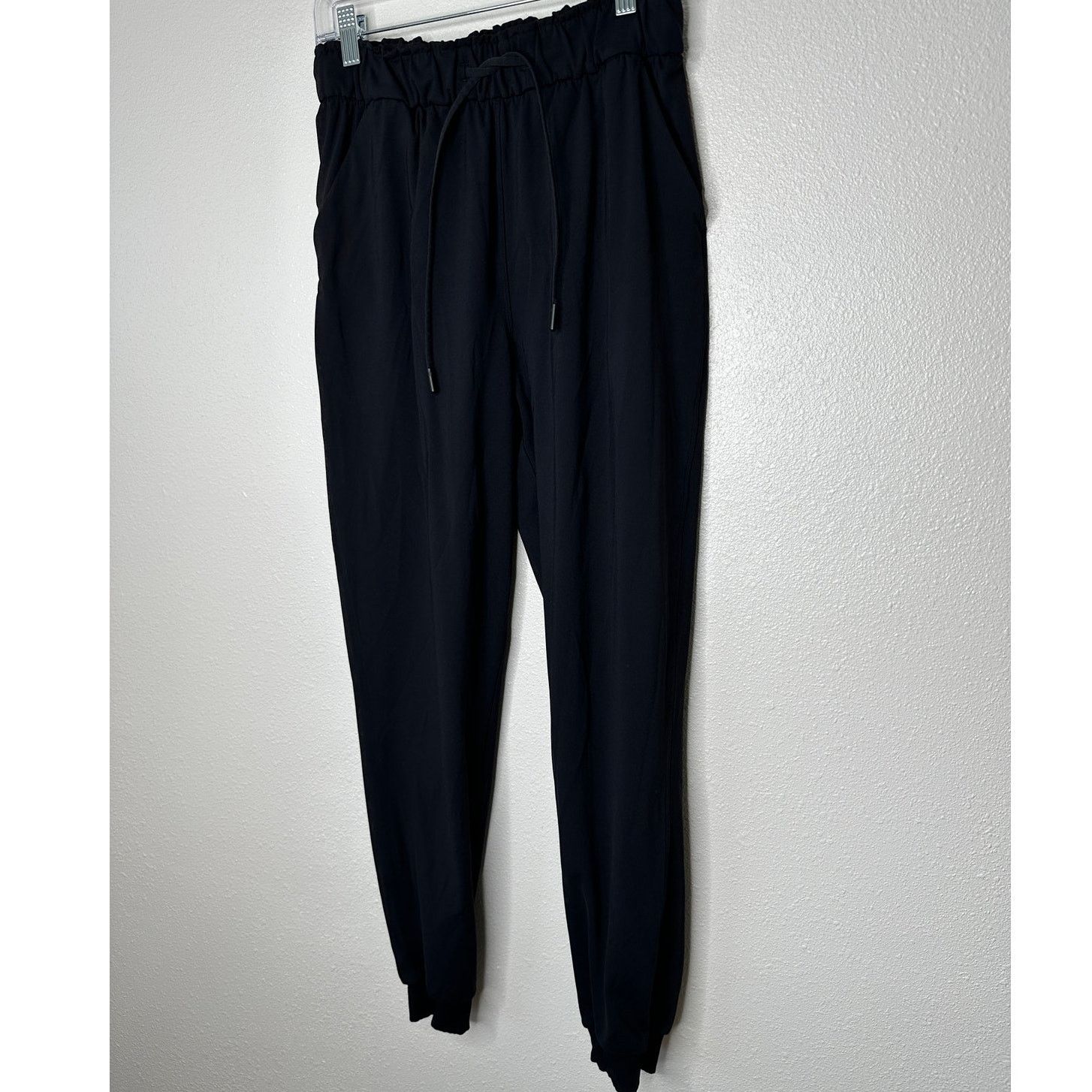 Lululemon Lululemon Black High Rise Jogger Drawstring Banded Hem 6 Size 28" / US 6 / IT 42 - 3 Thumbnail