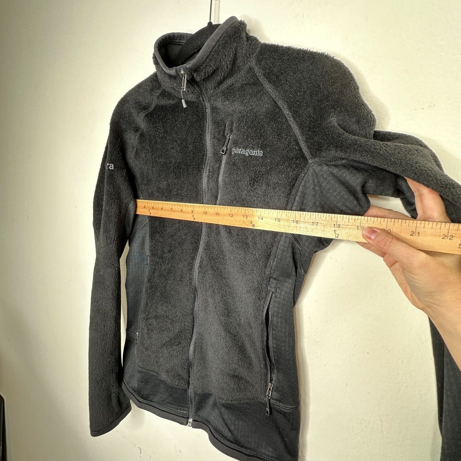 Patagonia Patagonia Black Fuzzy Long Sleeve Front Zip Fitted Jacket S Size S / US 4 / IT 40 - 10 Thumbnail