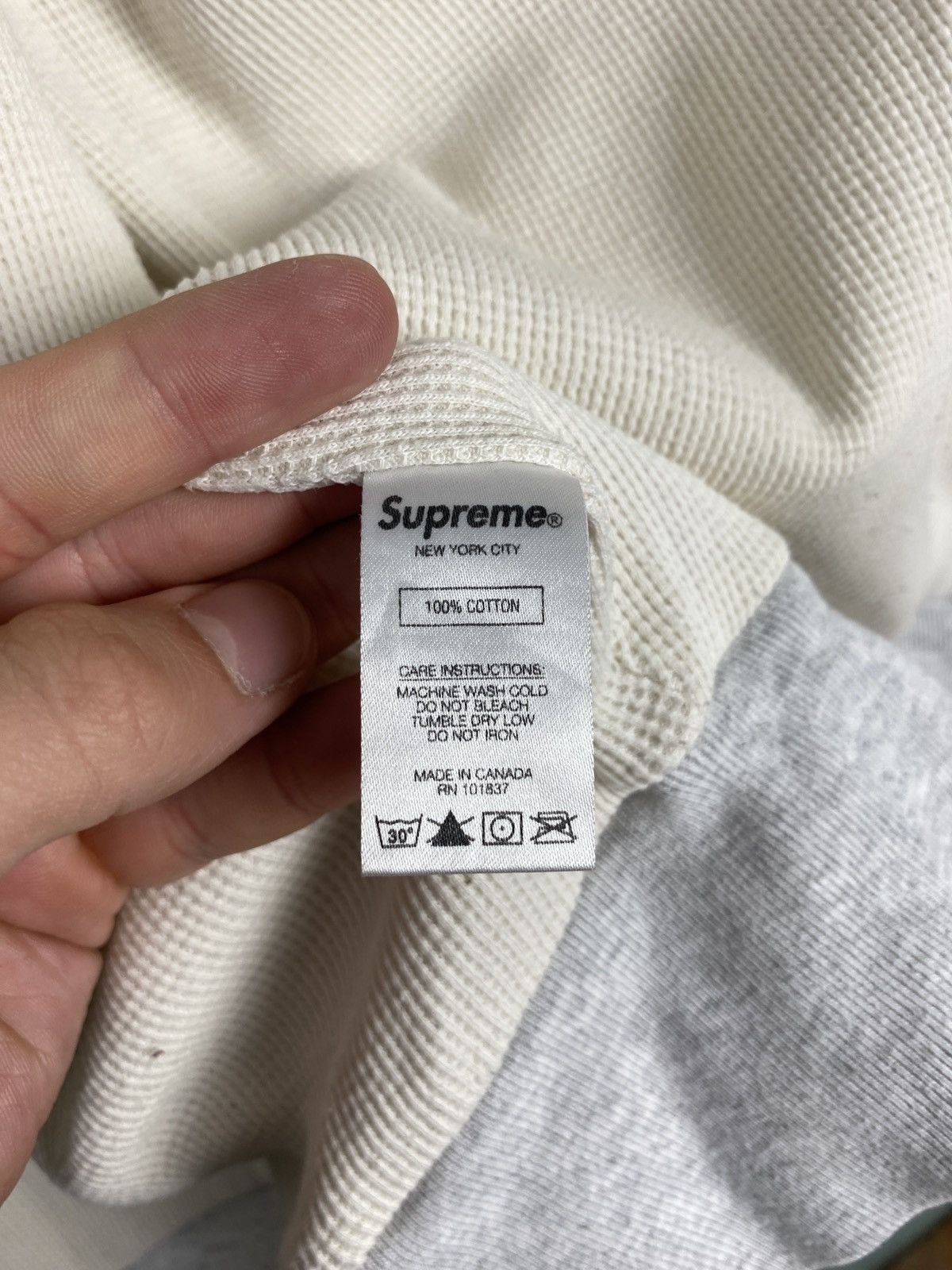 Other Men’s Supreme Arc Logo Thermal Hoodie Size Medium Size US M / EU 48-50 / 2 - 14 Thumbnail