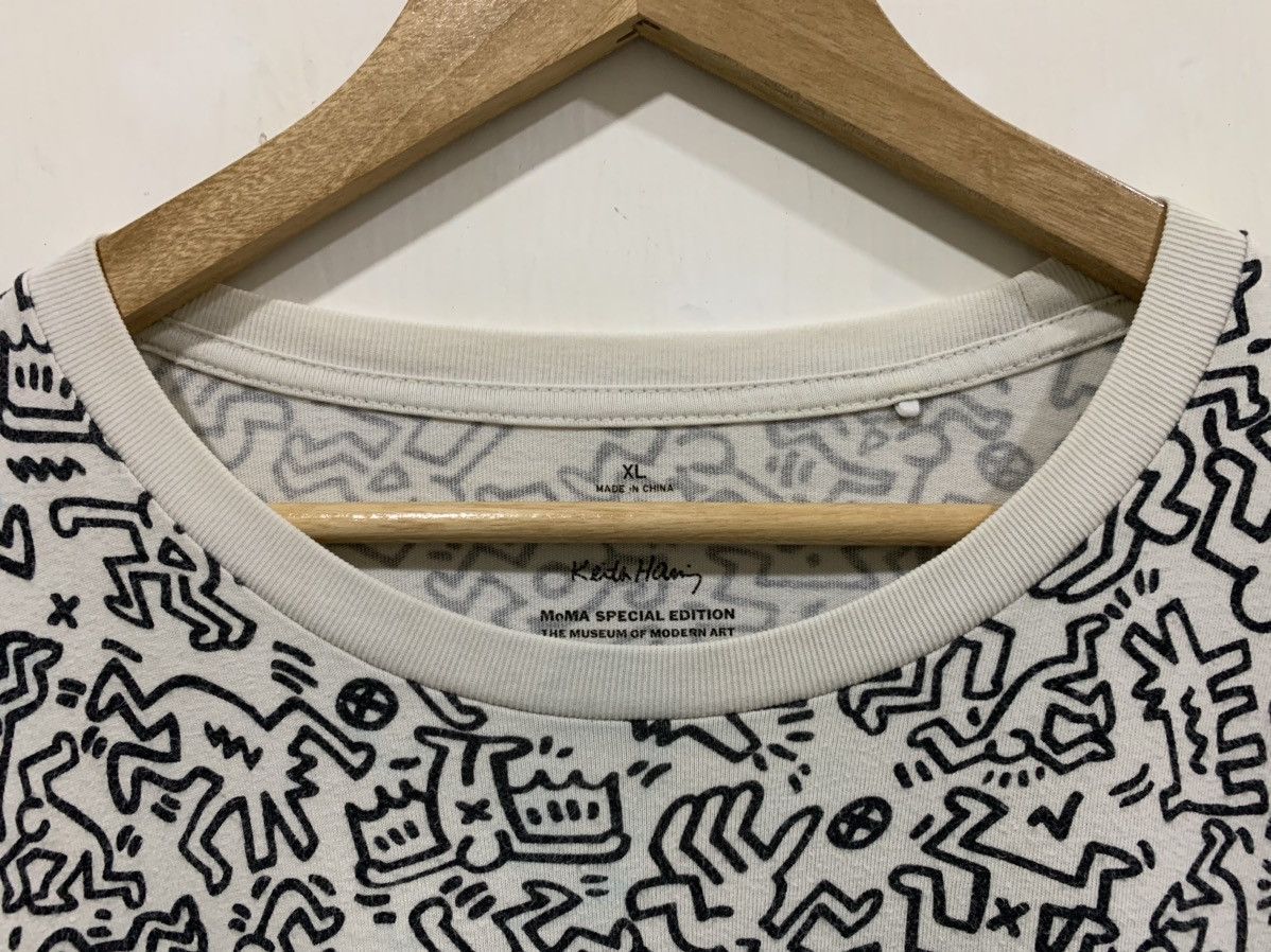 Keith Haring Vintage Y2K Keith Harring Art Graphic Full Print Uniqlo Tee Size US XL / EU 56 / 4 - 4 Thumbnail
