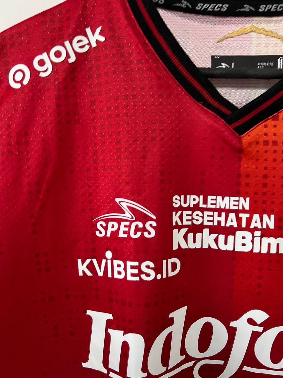 Le Specs Vintage Bali United 2022/2023 Jersey Football Shirt Mailot L Size US L / EU 52-54 / 3 - 5 Thumbnail