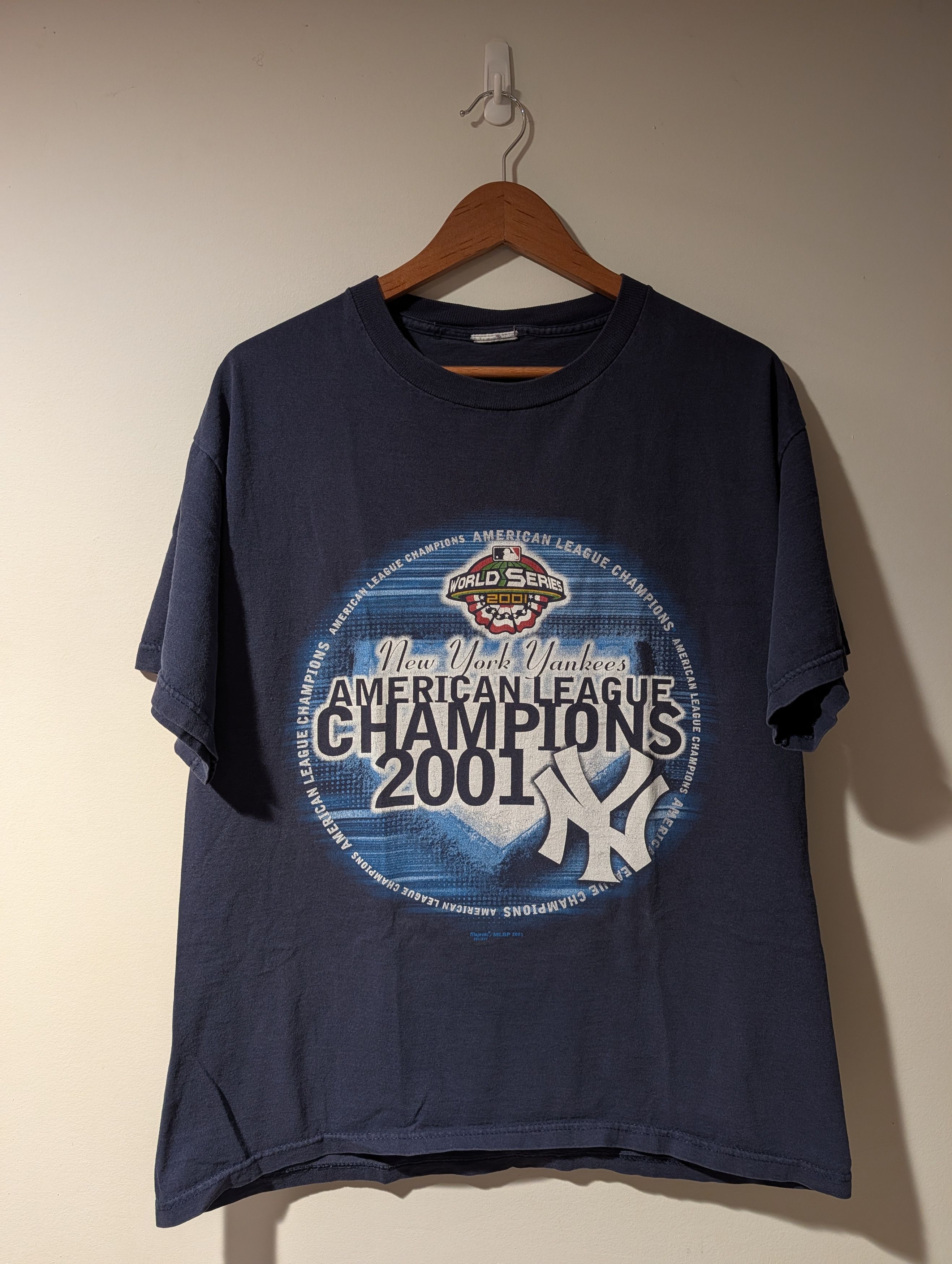 MLB Vintage 2001 New York Yankees American Champion T-Shirt Size US XL / EU 56 / 4 - 1 Thumbnail