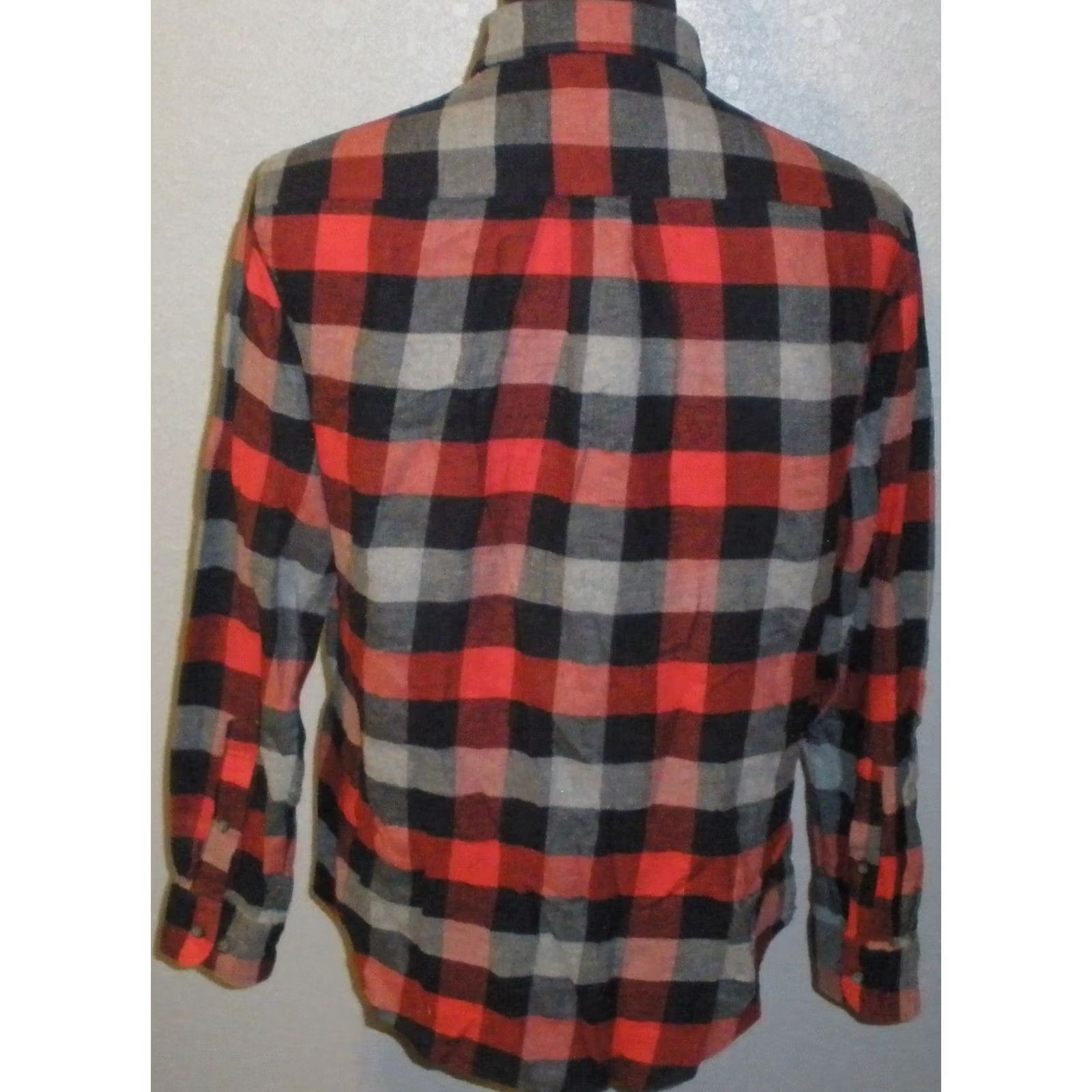 Croft & Barrow Croft & Barrow Lightweight Plaid Shirt Long Sleeve Button-Up Shirt M Mens Multicolor Casual, Workwear, All Seasons Size US M / EU 48-50 / 2 - 3 Thumbnail