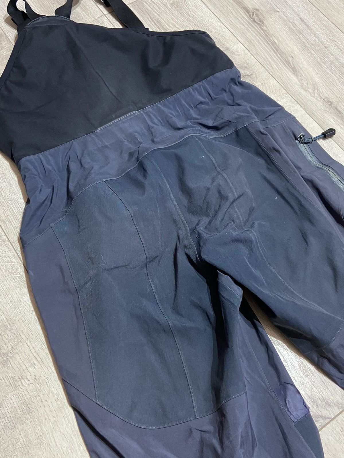 Arc'teryx Arc'teryx Gore-Tex Vintage Zip Hiking Pants Rare 2000 S Size 30" / US 8 / IT 44 - 25 Thumbnail