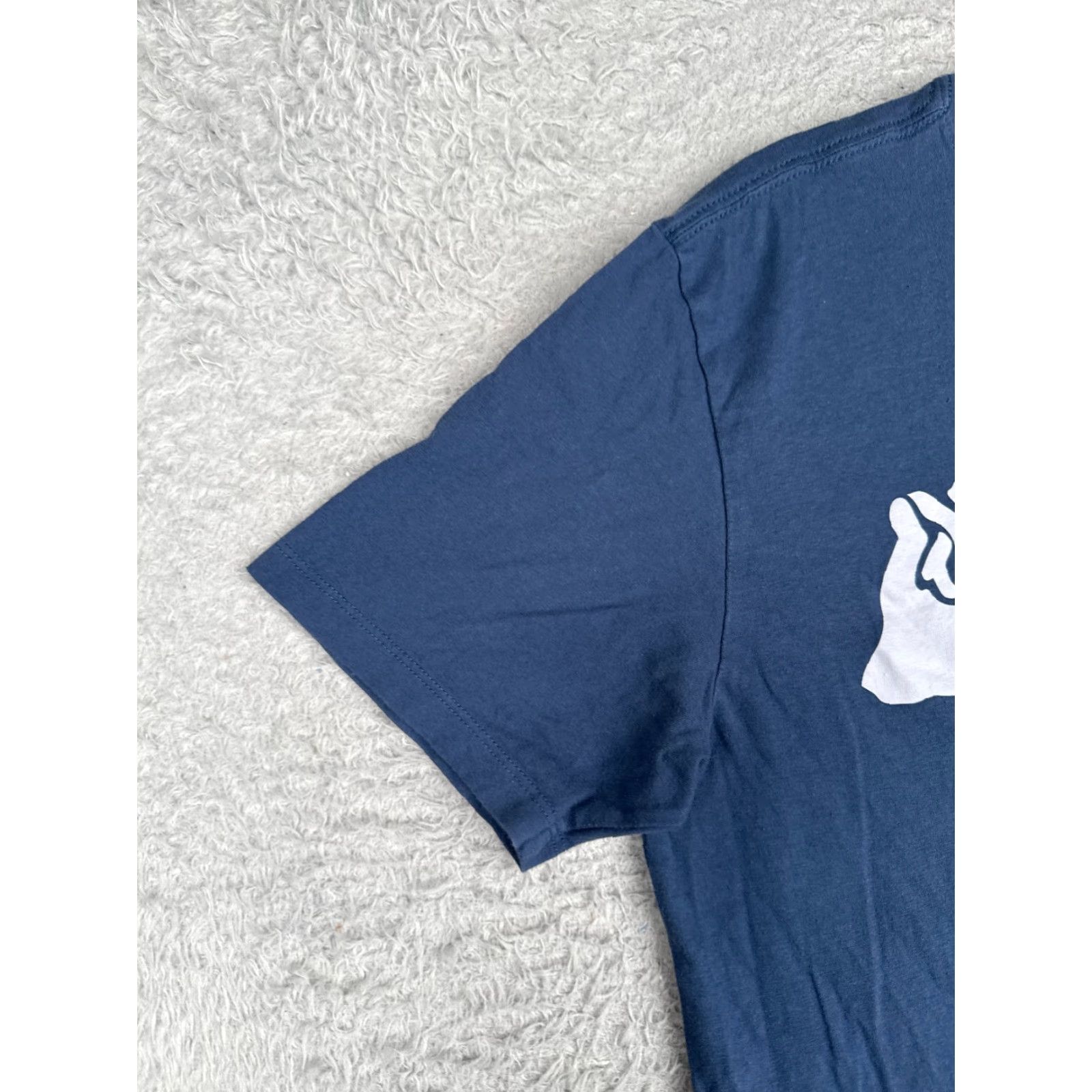 The North Face VINTAGE The North Face Shirt Men Medium Blue Crew Neck 100% Cotton Logo Bear Size US M / EU 48-50 / 2 - 3 Thumbnail