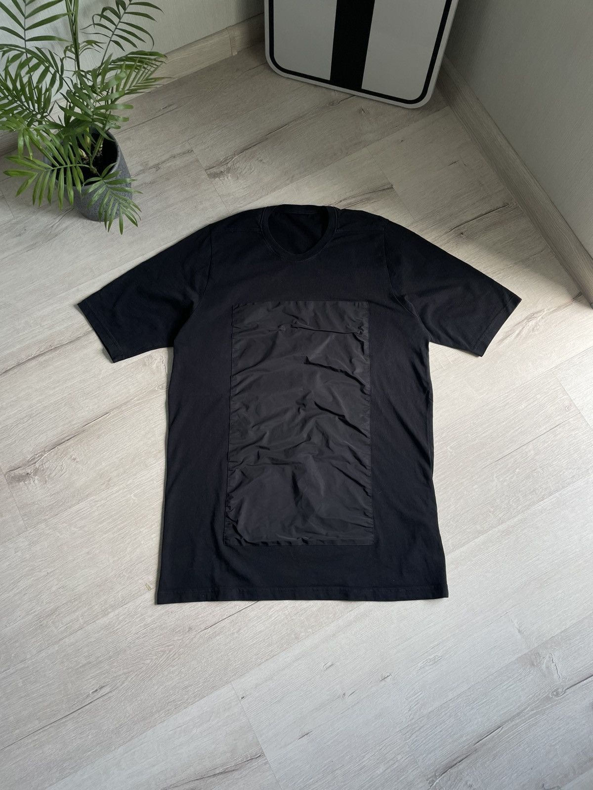 Designer Vintage Basic Minimalism Tee Nylon Abstract Rick Owens Style Size US M / EU 48-50 / 2 - 1 Thumbnail