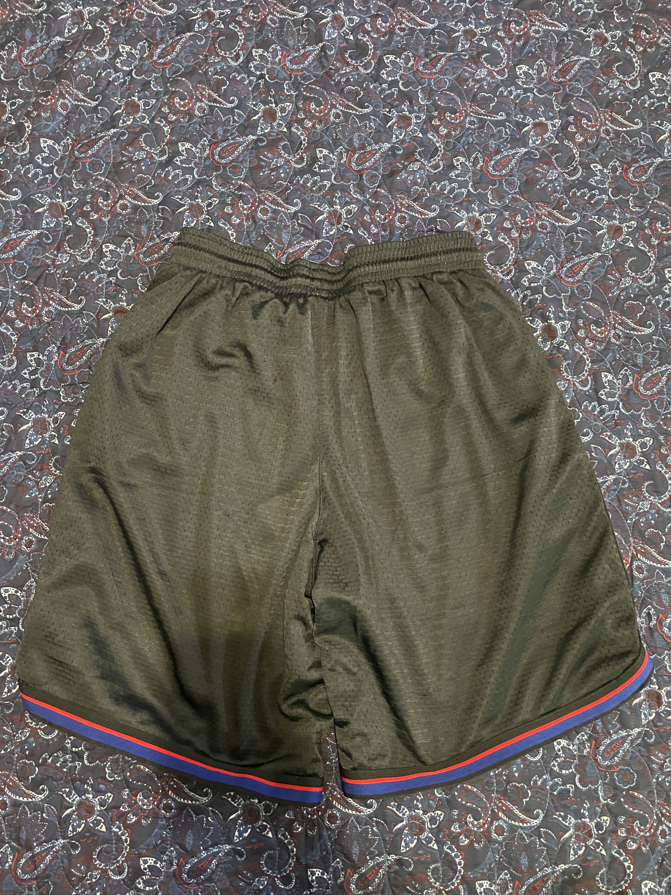 Champion Champion Black Mesh Basketball Shorts Size US 30 / EU 46 - 3 Thumbnail