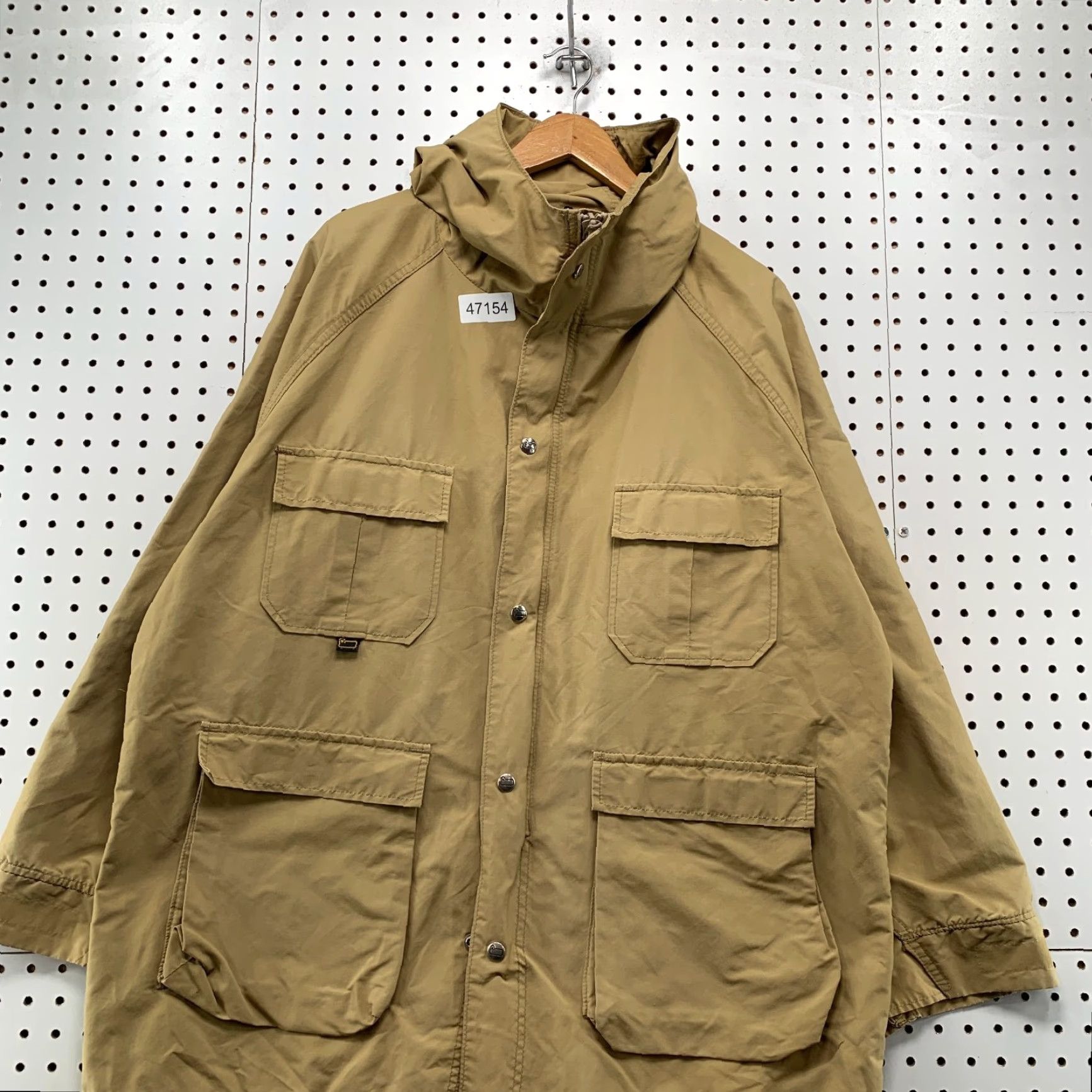 Vintage VINTAGE Woolrich Parka Coat Mens Large Tan Lightweight Hooded Nylon Blend Coat Size US L / EU 52-54 / 3 - 4 Thumbnail