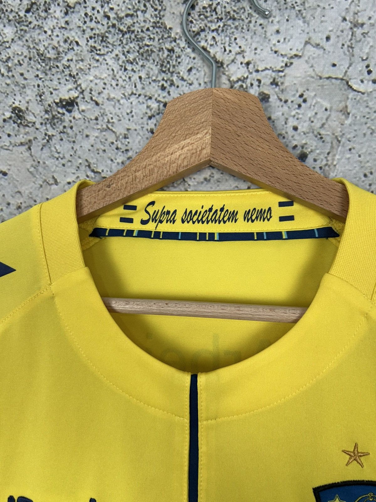 Hummel Brondby IF Mukhtar Hummel Soccer Jersey Football Rare Size US M / EU 48-50 / 2 - 8 Thumbnail