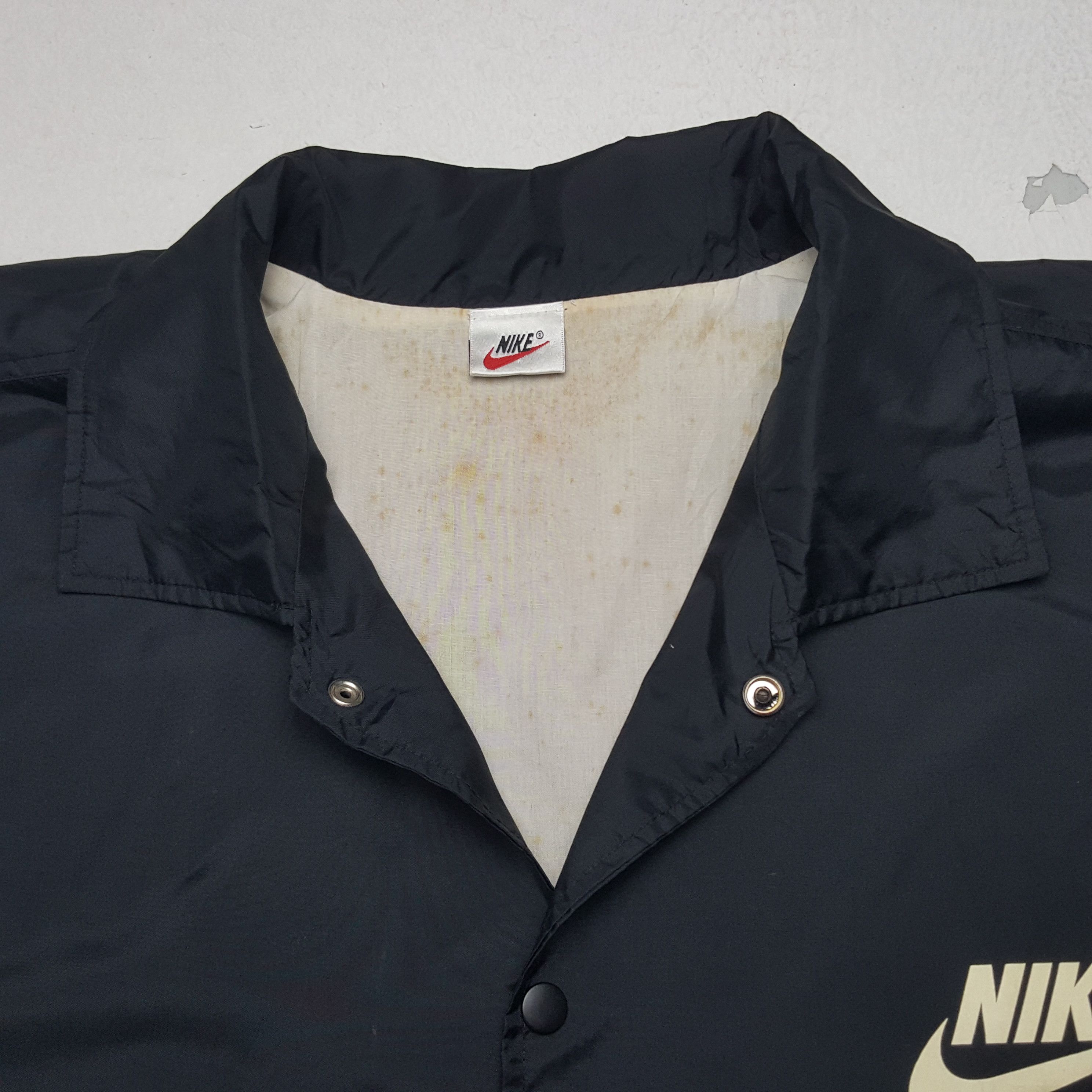 Nike × Vintage Vintage Nike Swoosh Logo Button Windbreaker Jacket Size US L / EU 52-54 / 3 - 5 Thumbnail