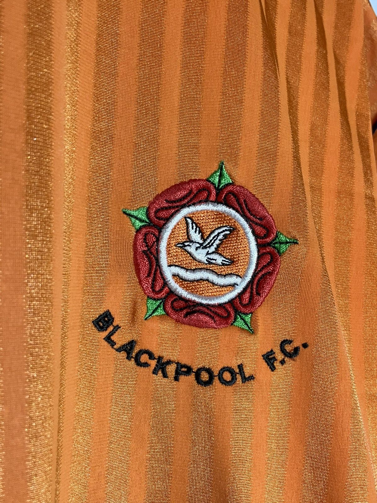 Vintage Blackpool Vintage 1990/91 Home Very Rare Football Shirt Size US L / EU 52-54 / 3 - 4 Thumbnail