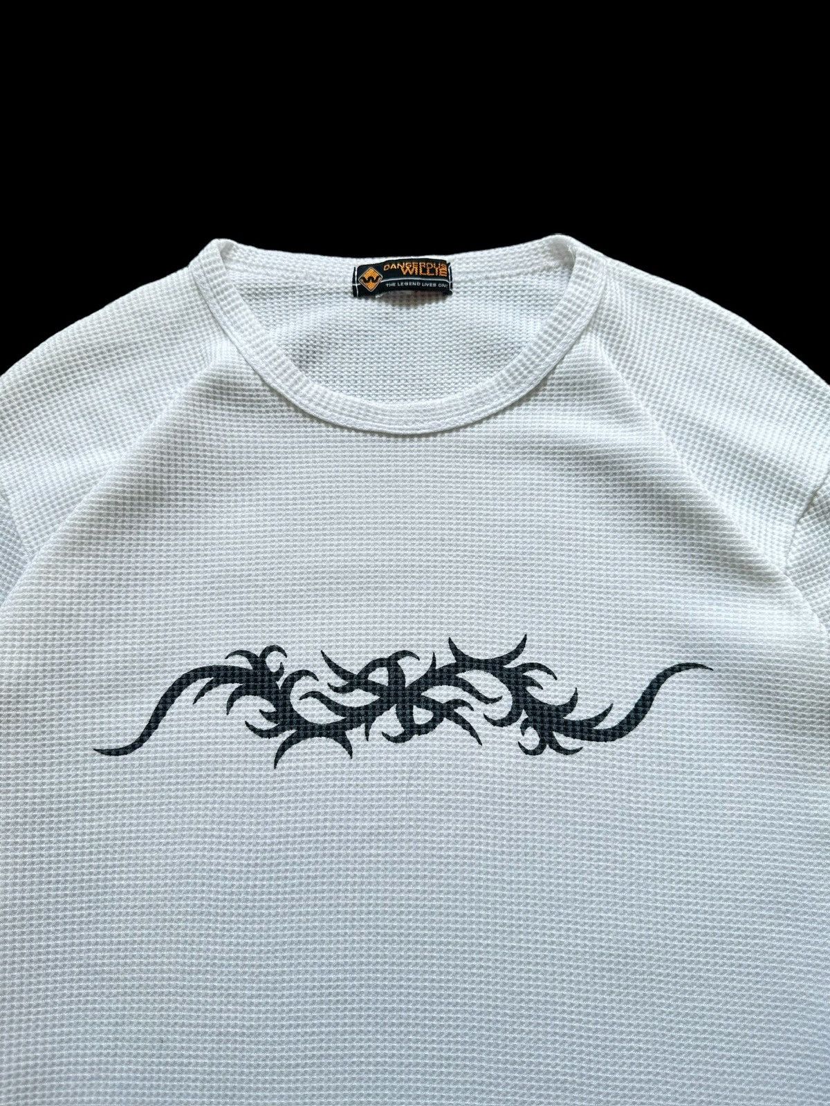 Beauty Beast Late 90's Dangerous Willie tribal thermal long sleeve Size US M / EU 48-50 / 2 - 5 Thumbnail