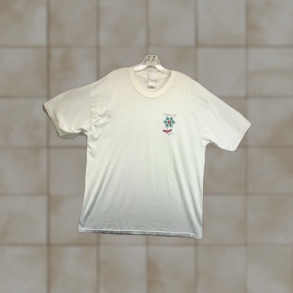 Gildan VINTAGE Gildan White T-Shirt Large Cancer Survivor Day Angel Y2K Classic Mens Size US L / EU 52-54 / 3 - 1 Thumbnail