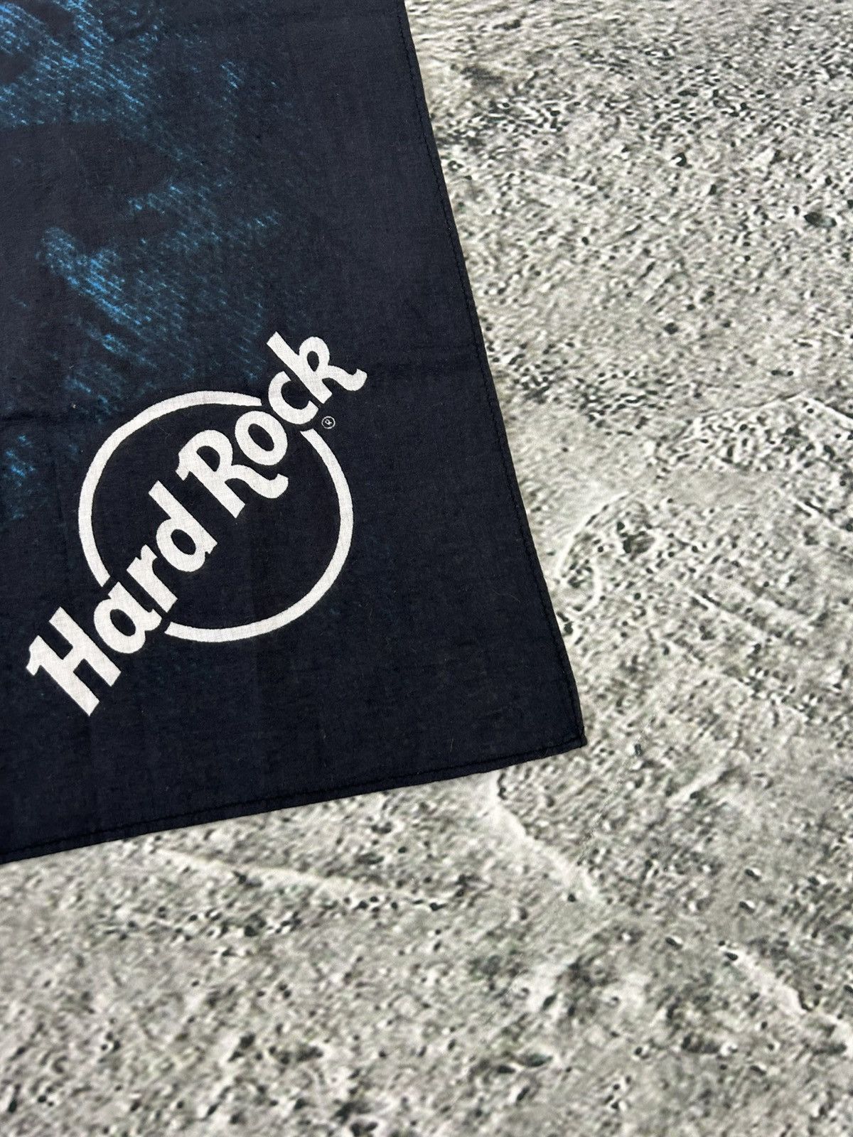 Hard Rock Cafe × Vintage Hard Rock Cafe Shawl Vintage scarf Navy Blue Size ONE SIZE - 2 Thumbnail