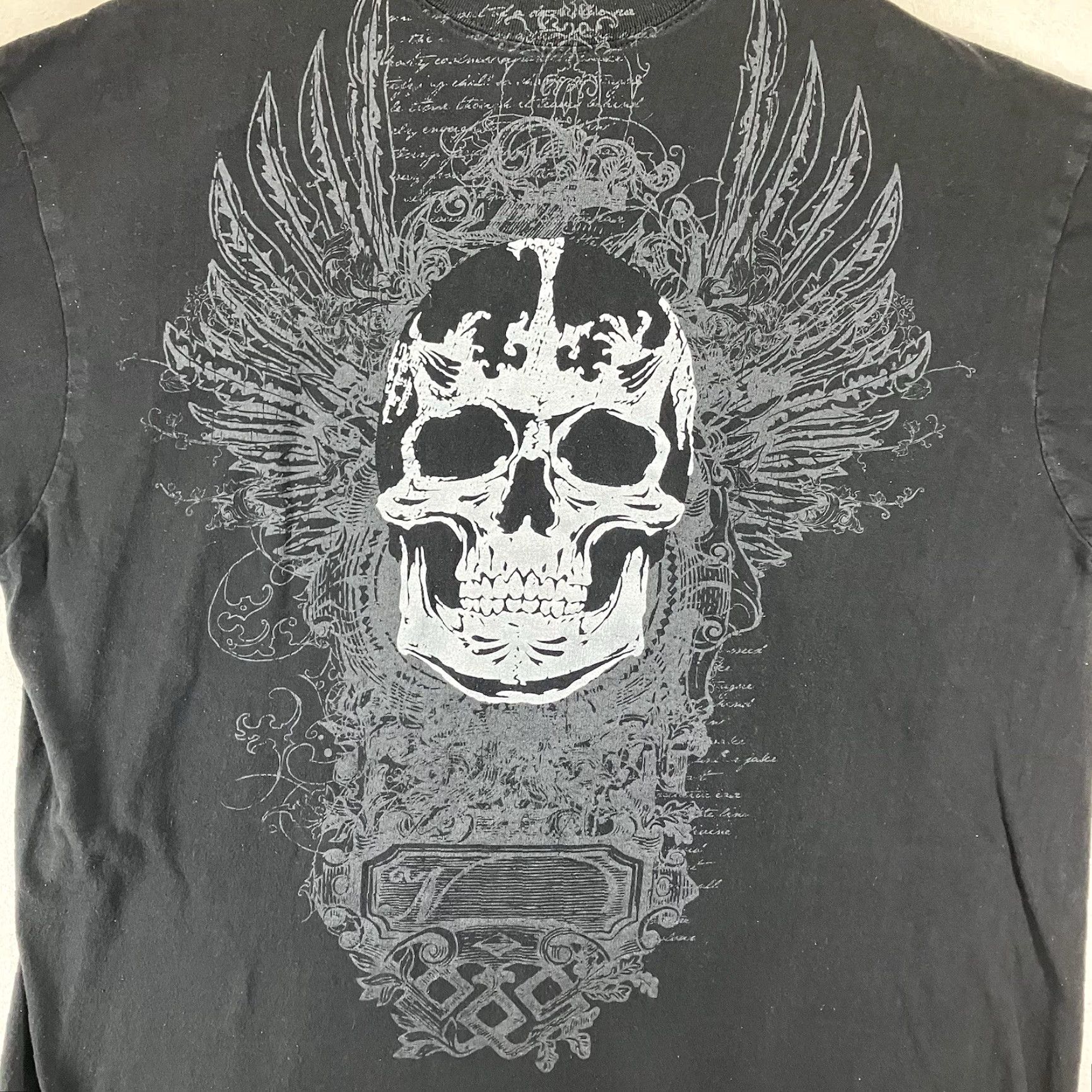 Vintage VINTAGE Hard 10 T-Shirt Mens 2XL Black Cotton Graphic Print Skull Wings UFC Fight Biker Warrior Front Mock Neck Short Sleeve Regular Fit Size US XXL / EU 58 / 5 - 3 Thumbnail