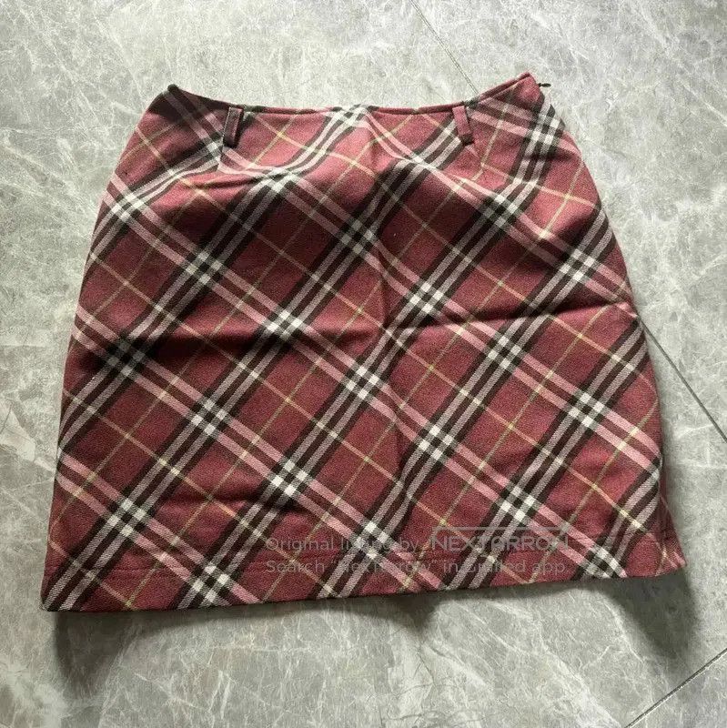 Burberry Burberry Color Block Wool Mini Skirt. Size 23" - 4 Thumbnail