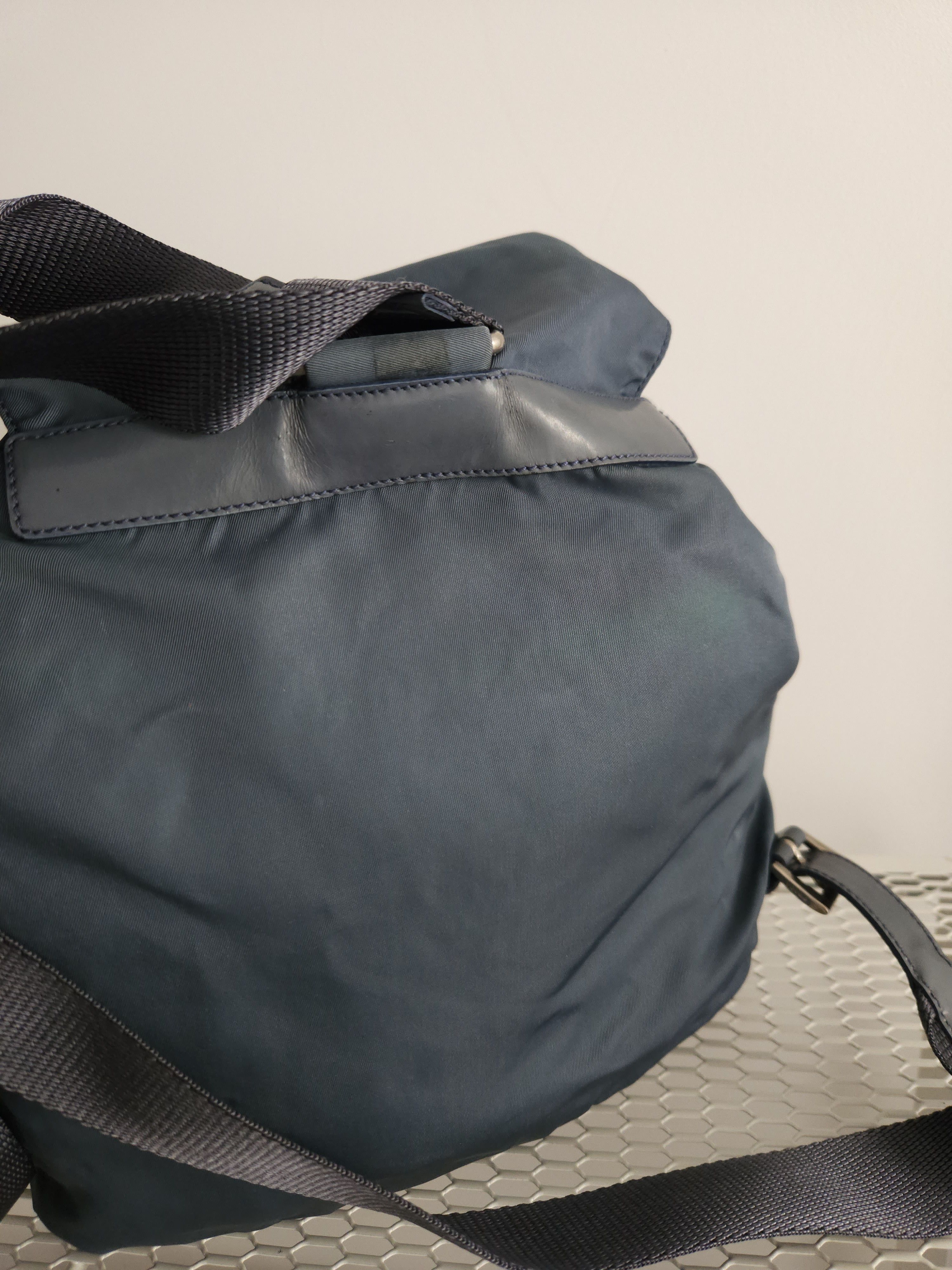 Prada Vintage 90s Prada nylon triangle logo mini cargo backpack Size ONE SIZE - 15 Thumbnail