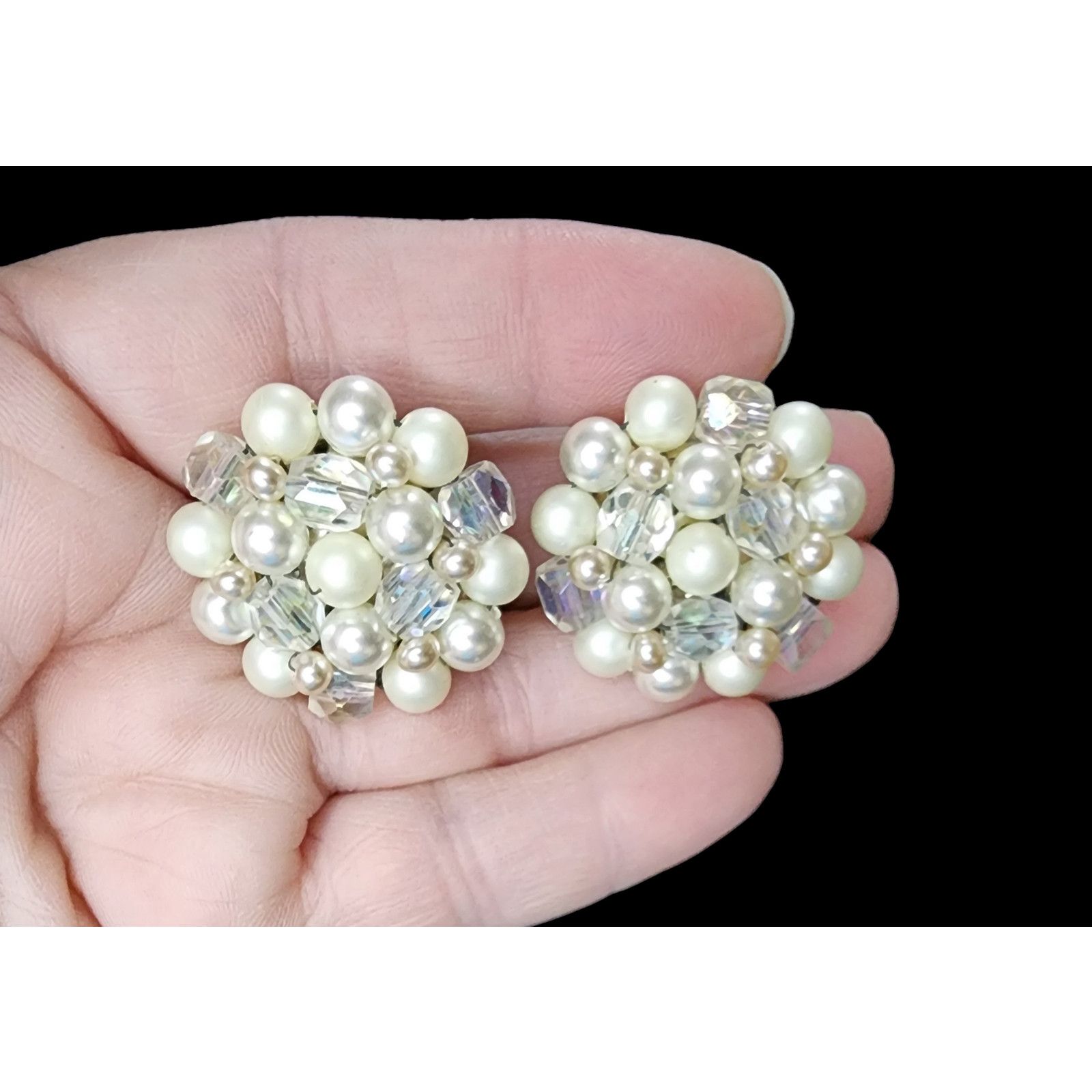 The Unbranded Brand Vintage 1950s Japan clip-on earrings & rope beaded necklace Size ONE SIZE - 7 Thumbnail