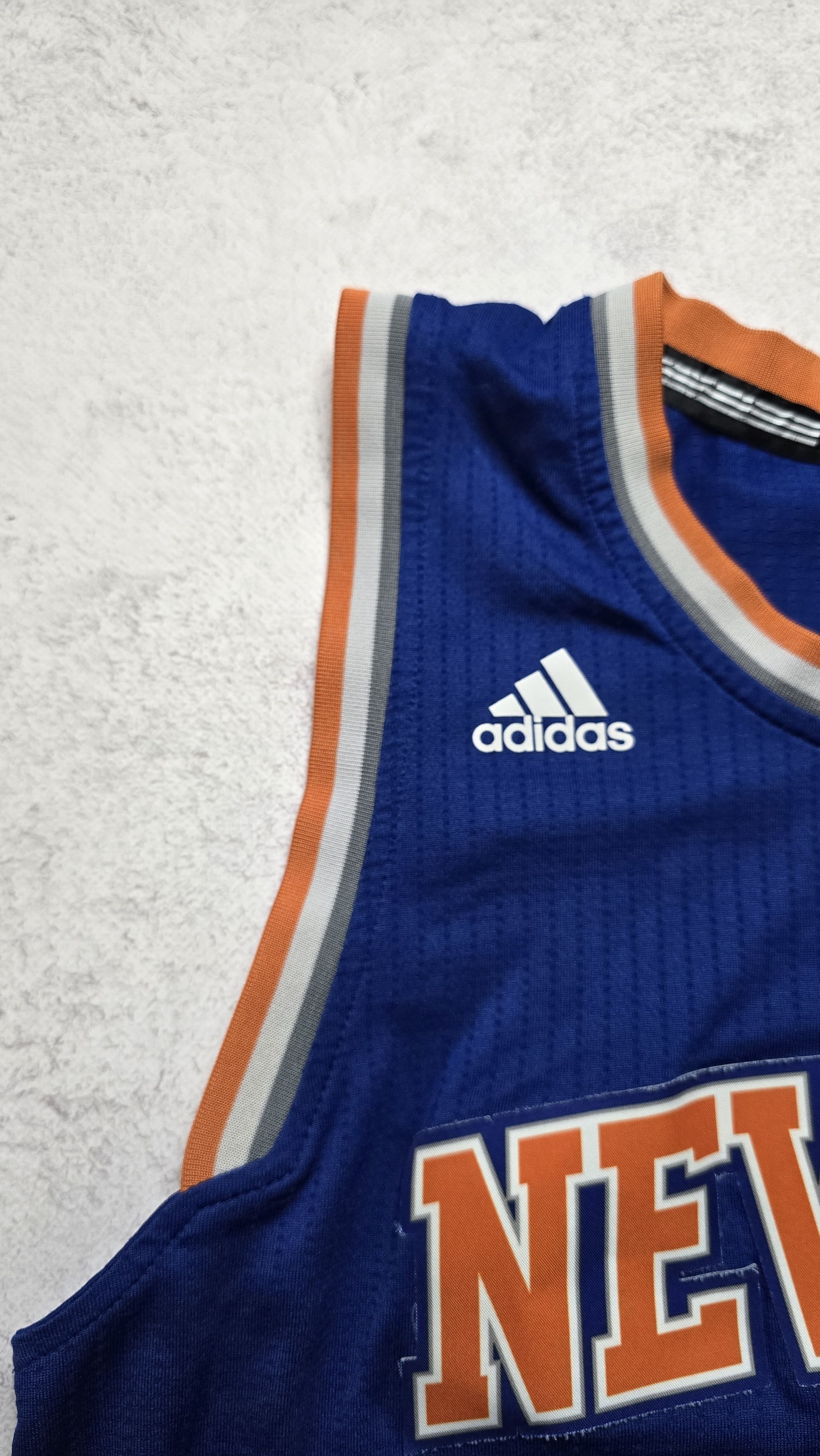 Adidas Adidas Swingman New York Knicks Kristaps Porzingis #6 Jersey Size US M / EU 48-50 / 2 - 13 Thumbnail