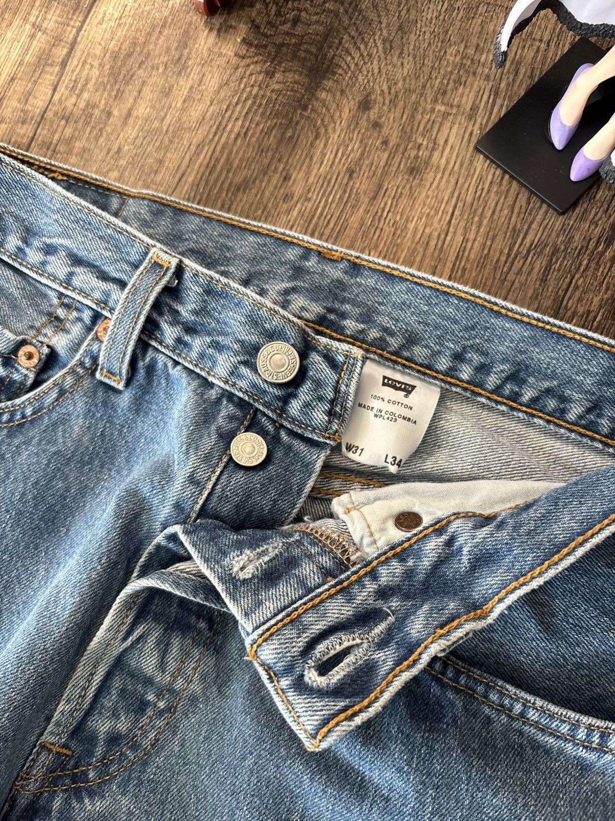 Levi's Vintage Clothing Y2k Levis 501 31x34 Blue Denim Jeans Size US 31 - 3 Thumbnail