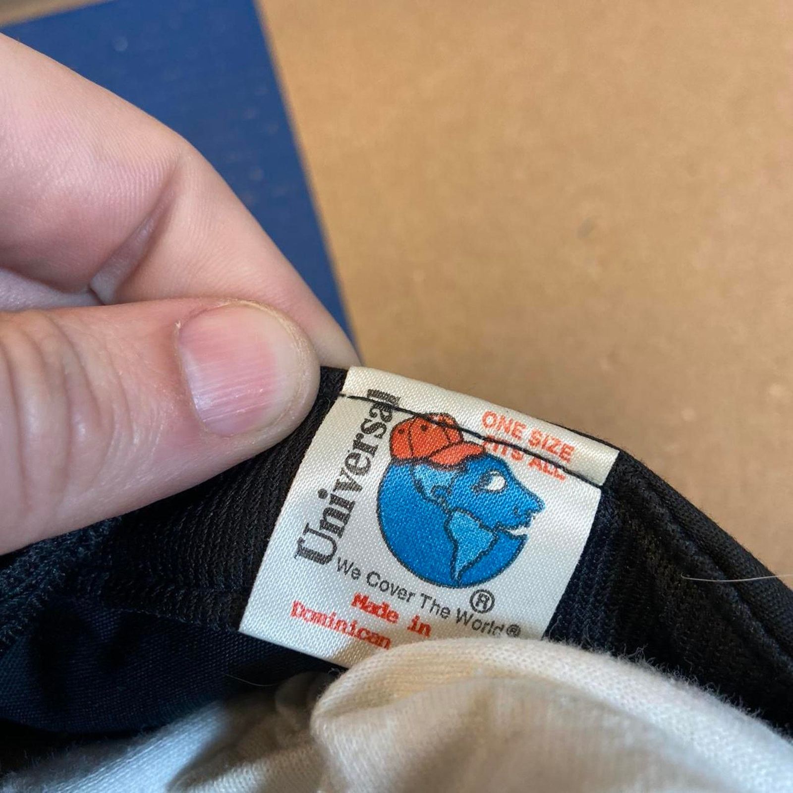 Vintage 90s looney tunes mail stamp Size ONE SIZE - 4 Thumbnail