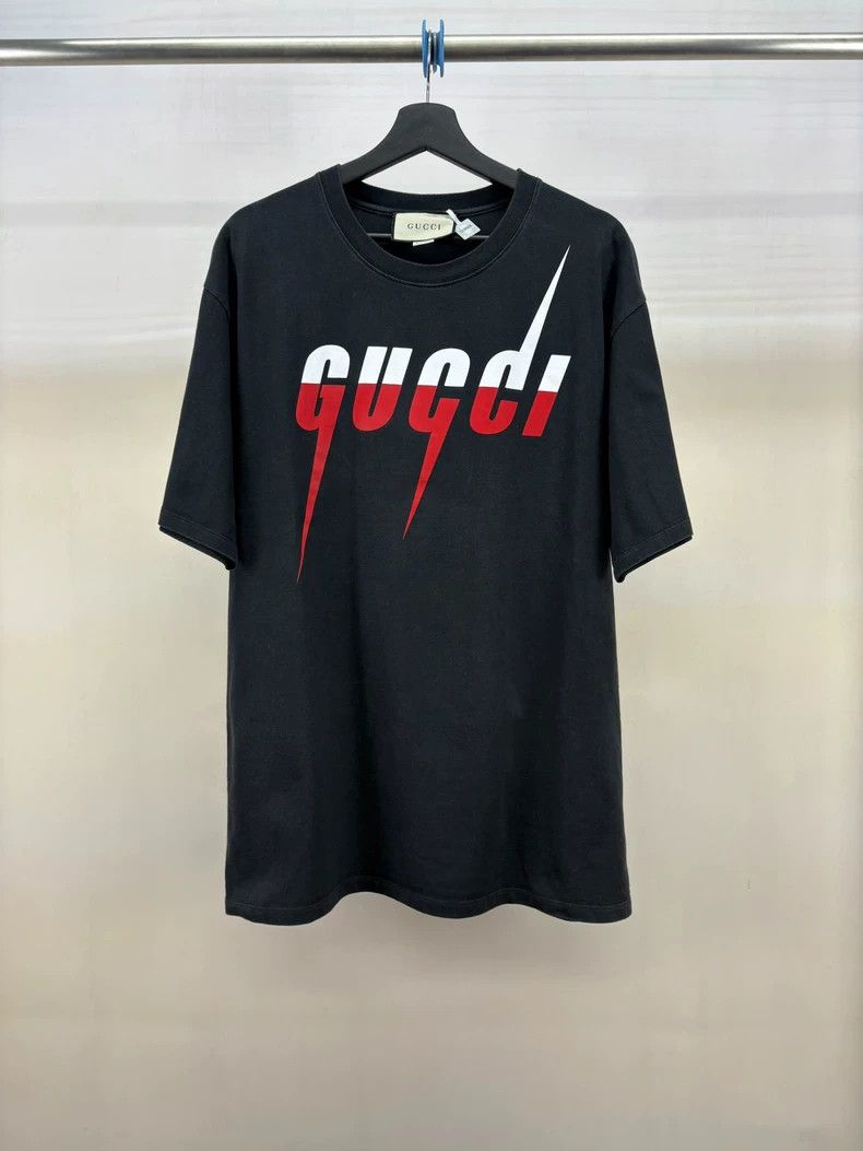 Gucci Gucci Black lightning logo short sleeves 2501-Nextarrow Size US XXL / EU 58 / 5 - 1 Thumbnail