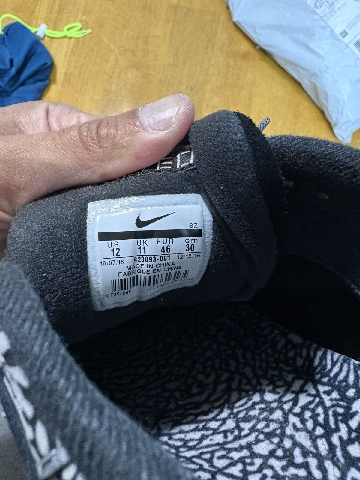 Nike × atmos Jordan Air Max 1 Elephant Size US 12 / EU 45 - 14 Thumbnail