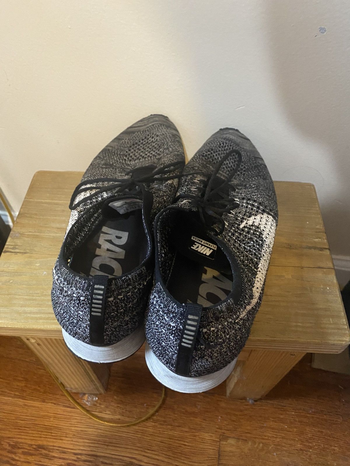 Nike Nike Flyknit Racer Oreo Size US 13 / EU 46 - 4 Thumbnail