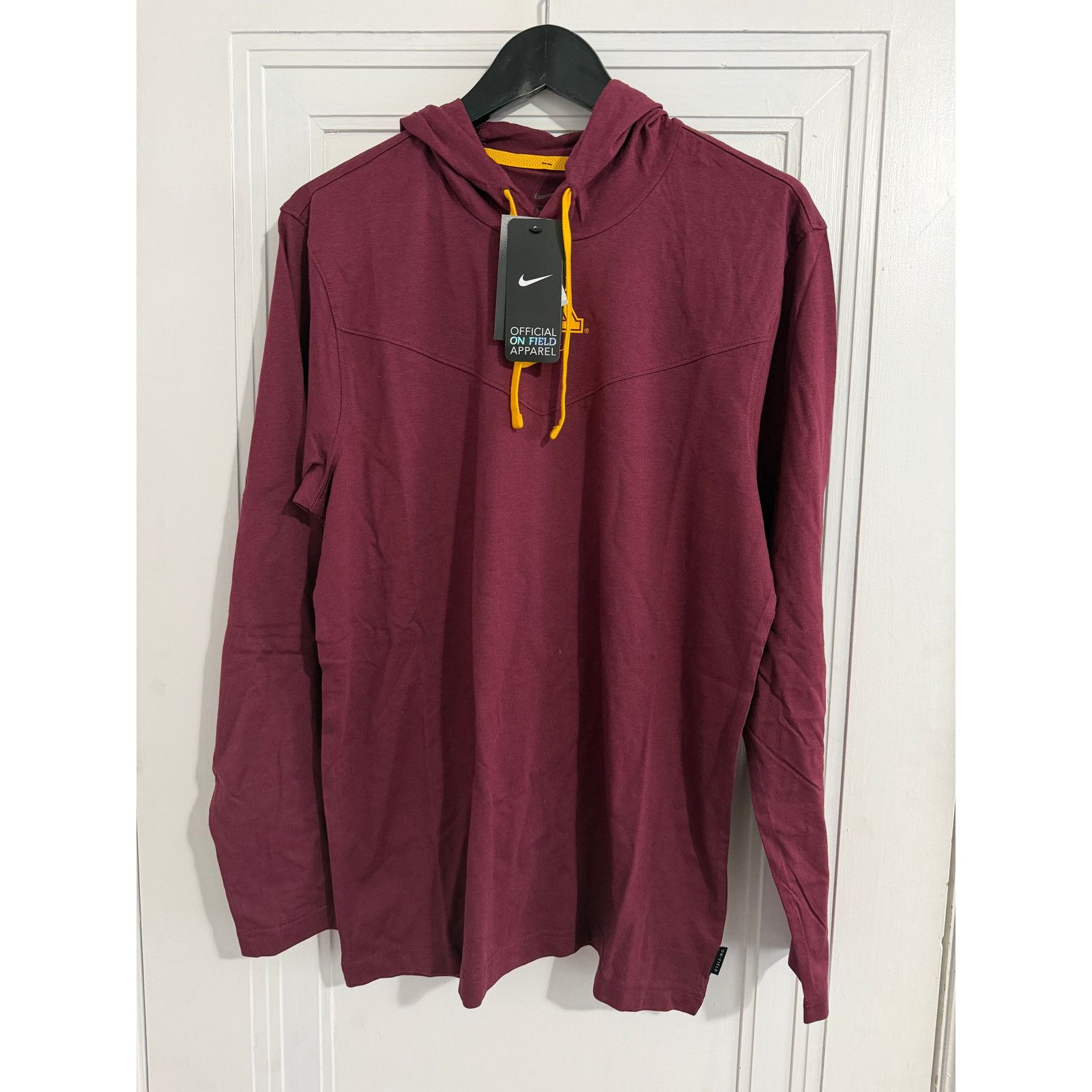 Nike NWT Minnesota Gophers Nike Long Sleeve Hooded Tee Men's Sz S Size US S / EU 44-46 / 1 - 3 Thumbnail