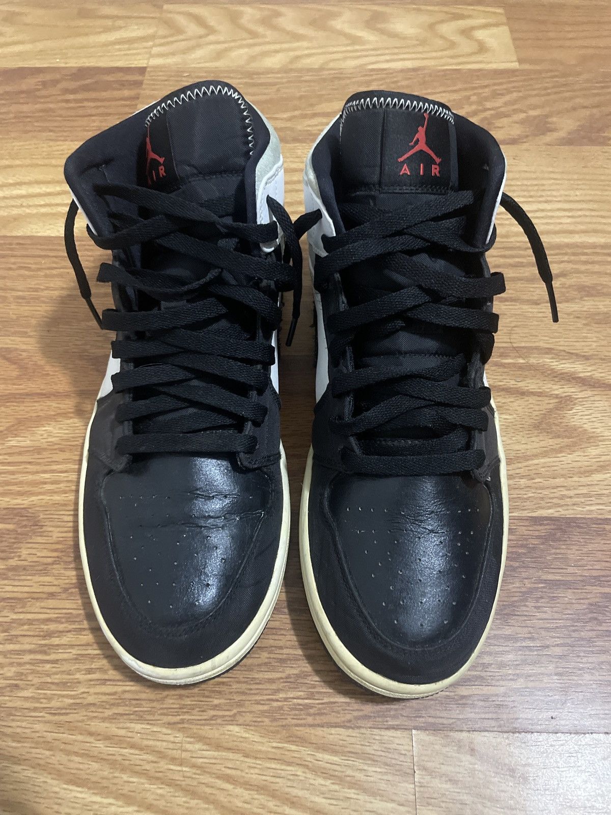 Jordan Brand × Nike Vintage custom jordan 1 mids Size US 10.5 / EU 43-44 - 1 Thumbnail