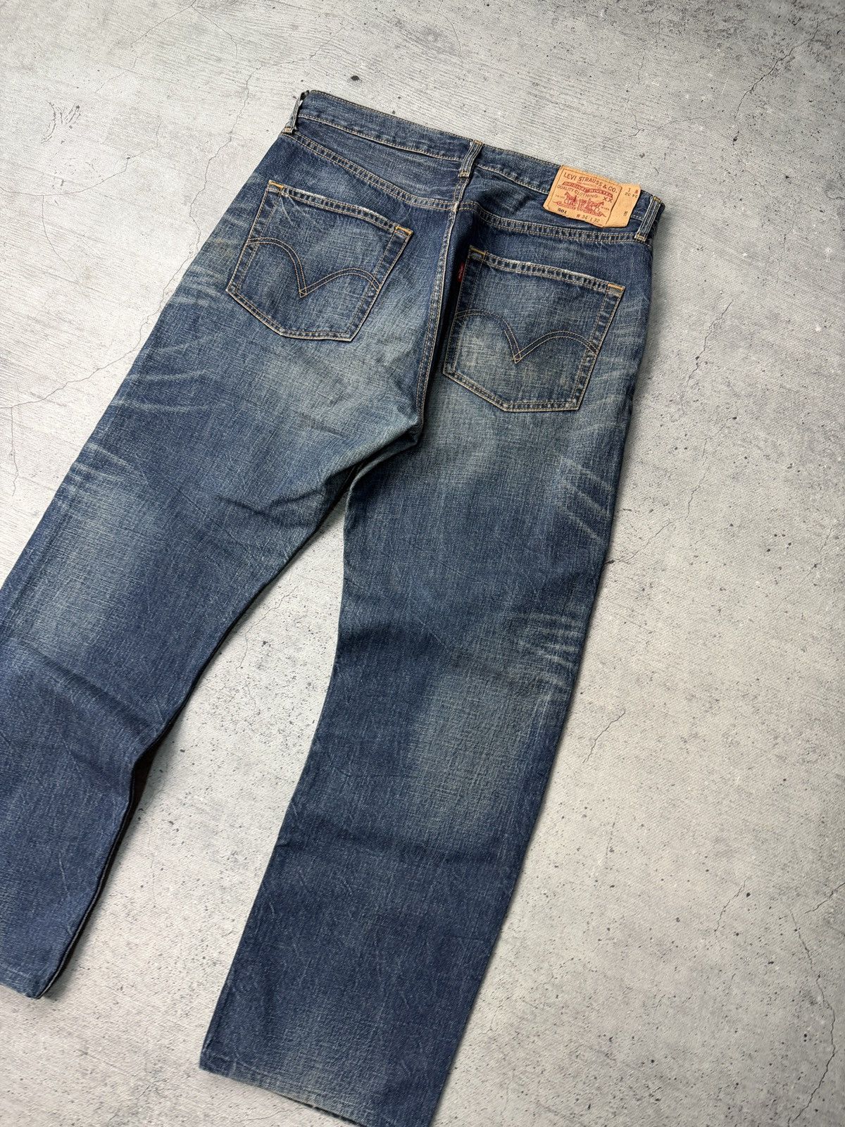 Levi's 🔥Y2K VINTAGE LEVIS 501 DISTRESSED RIPPED DENIM JEANS 00s🔥 Size US 34 / EU 50 - 3 Thumbnail