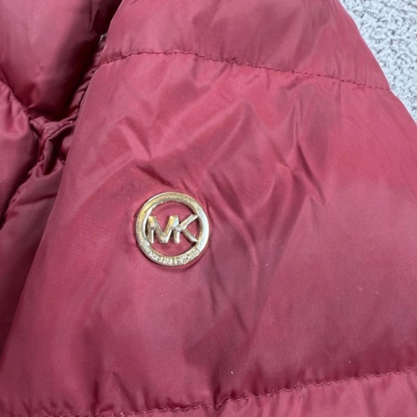 Michael Kors Michael Kors Burgundy Quilted Down Puffer Coat Faux Fur Hood Size XL / US 12-14 / IT 48-50 - 9 Thumbnail