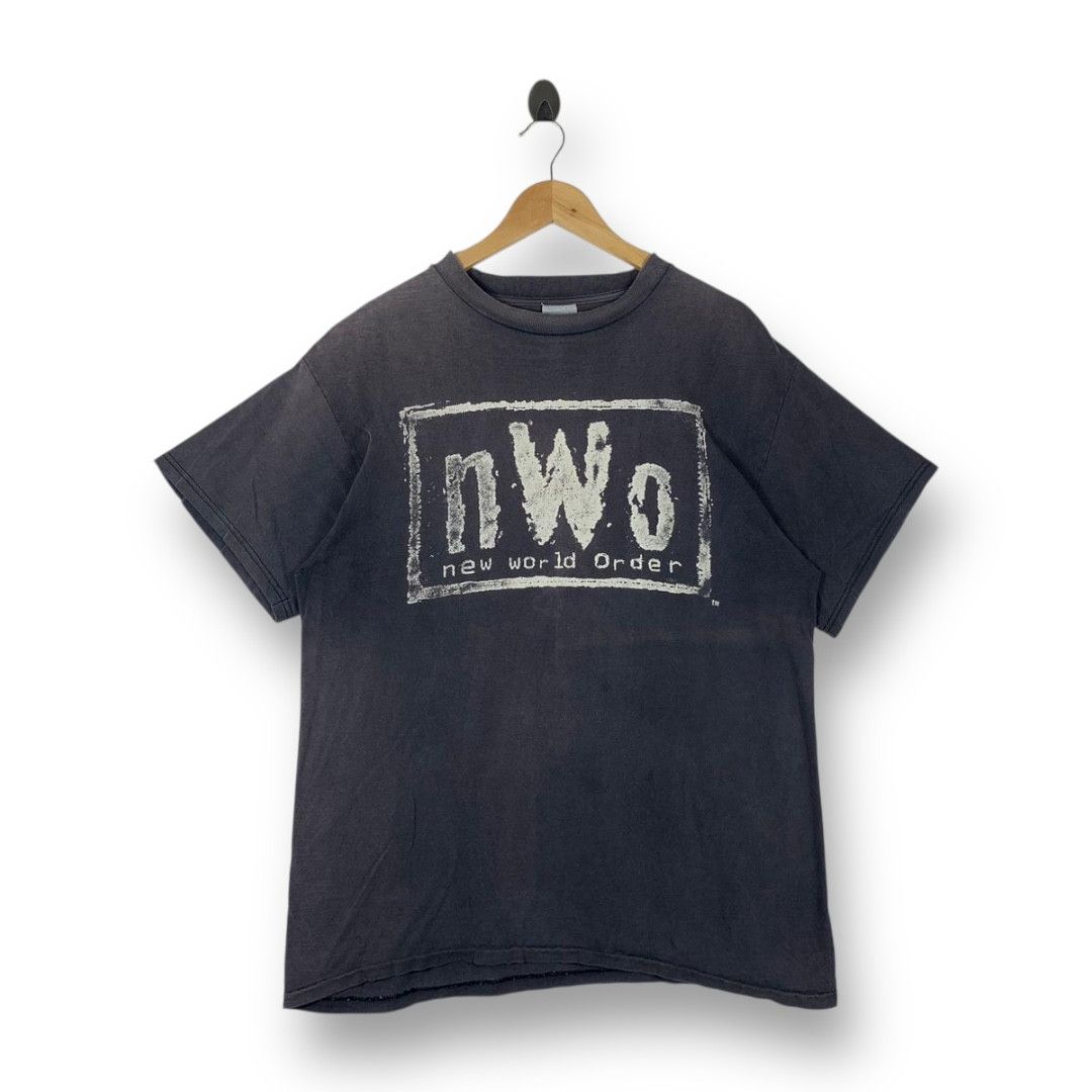 WCW/nWo Vintage distressed NEW WORLD ORDER NWO print band tees Size US M / EU 48-50 / 2 - 1 Thumbnail
