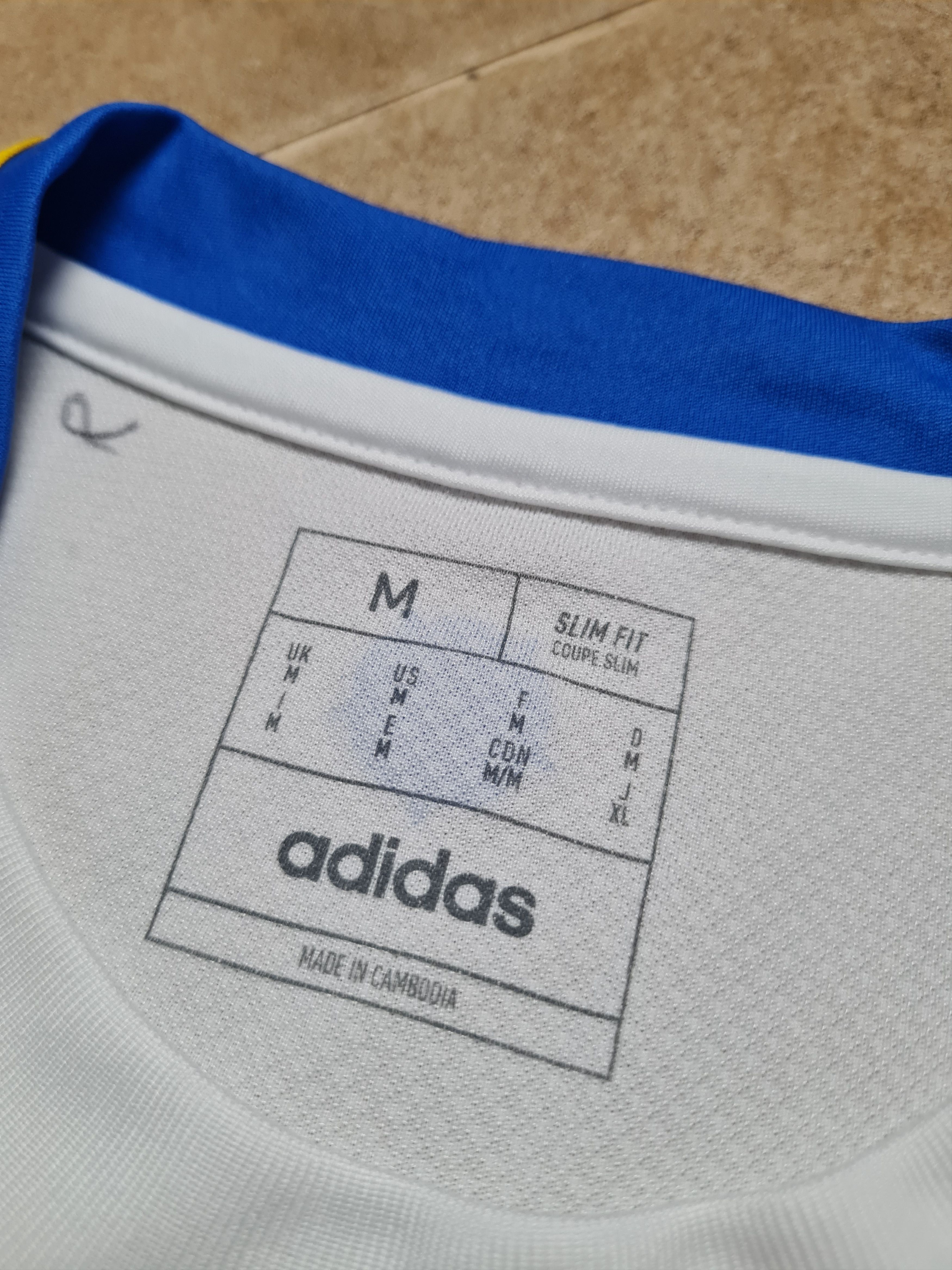 Jersey Leeds United Home Soccer Shirt 2024/2025 Adidas Sz M