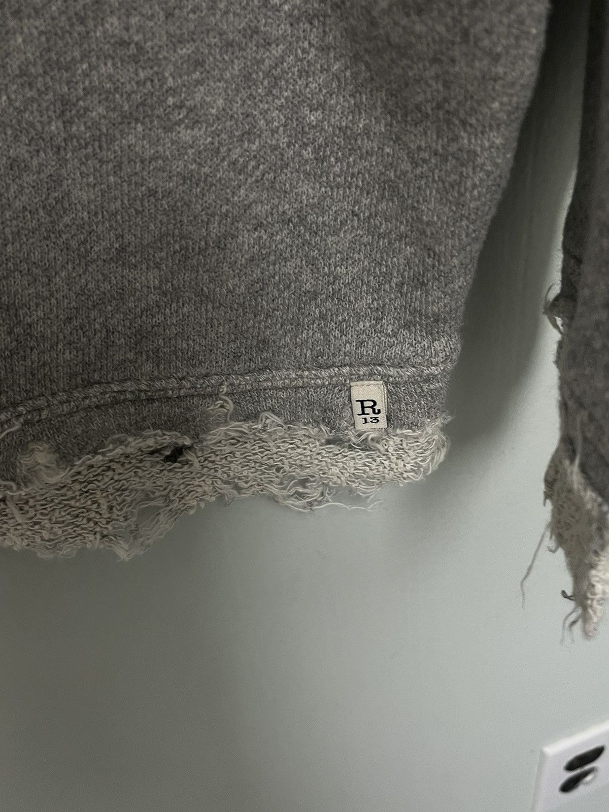 R13 Shredded Edge Oversized Crewneck. Medium Size M / US 6-8 / IT 42-44 - 5 Thumbnail