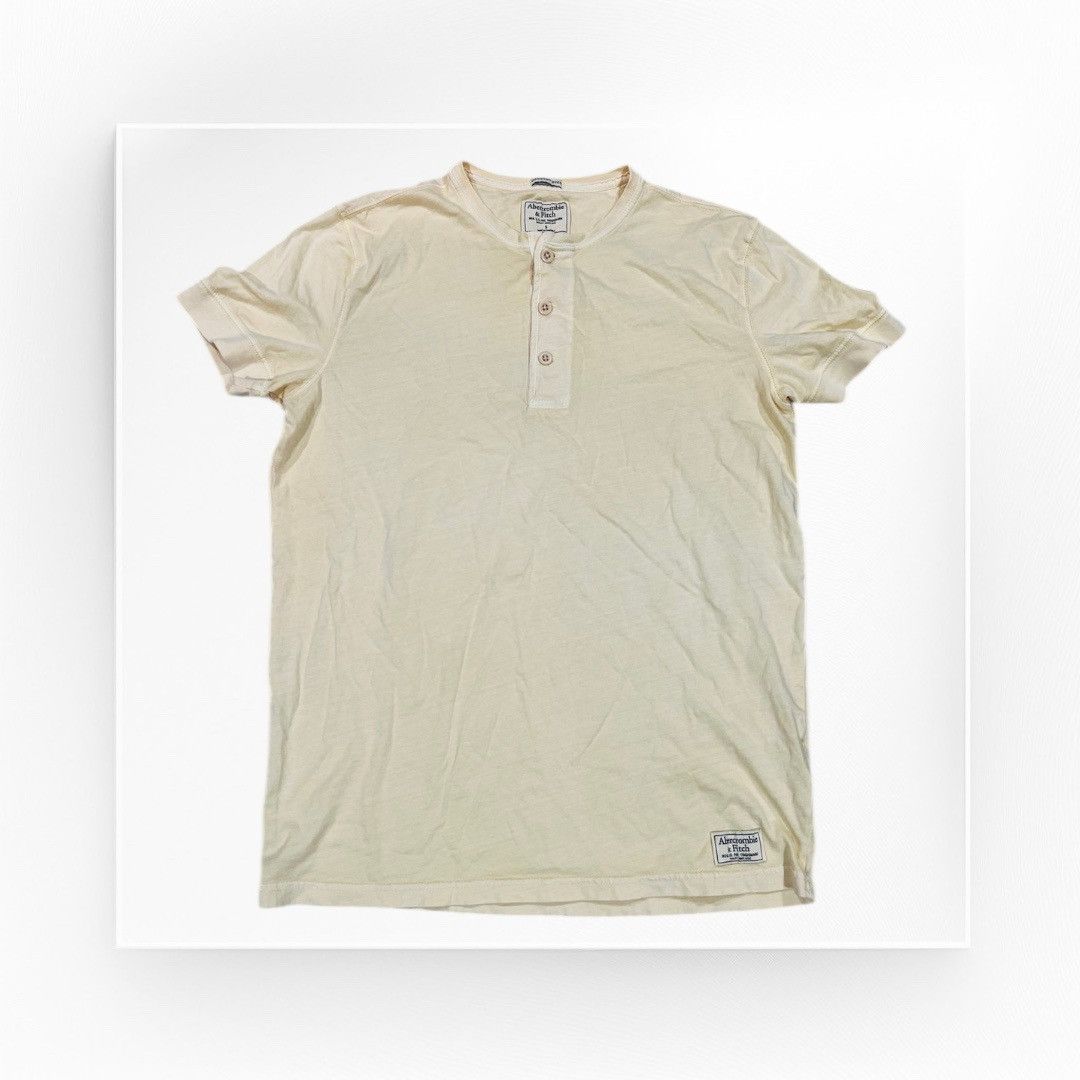 ABERCROMBIE & FITCH Yellow Short Sleeved Top, Men’s Small