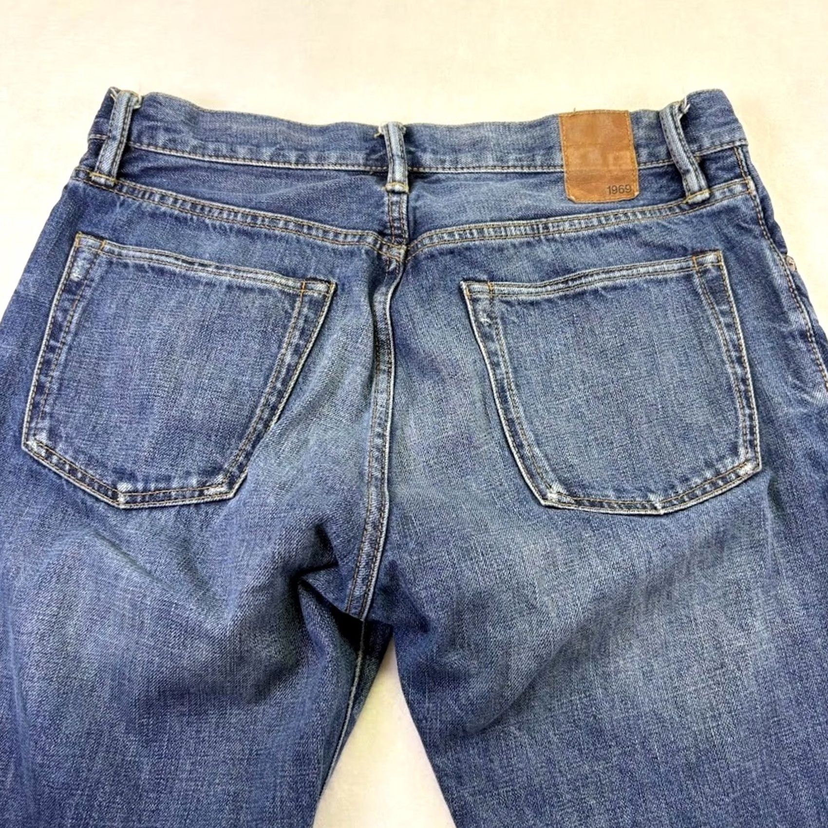 Gap VINTAGE Gap 1969 Jeans Bootcut Men 30x29 Denim Blue 5-Pocket, Medium Wash, Distressed, Regular Mens Size US 30 / EU 46 - 4 Thumbnail