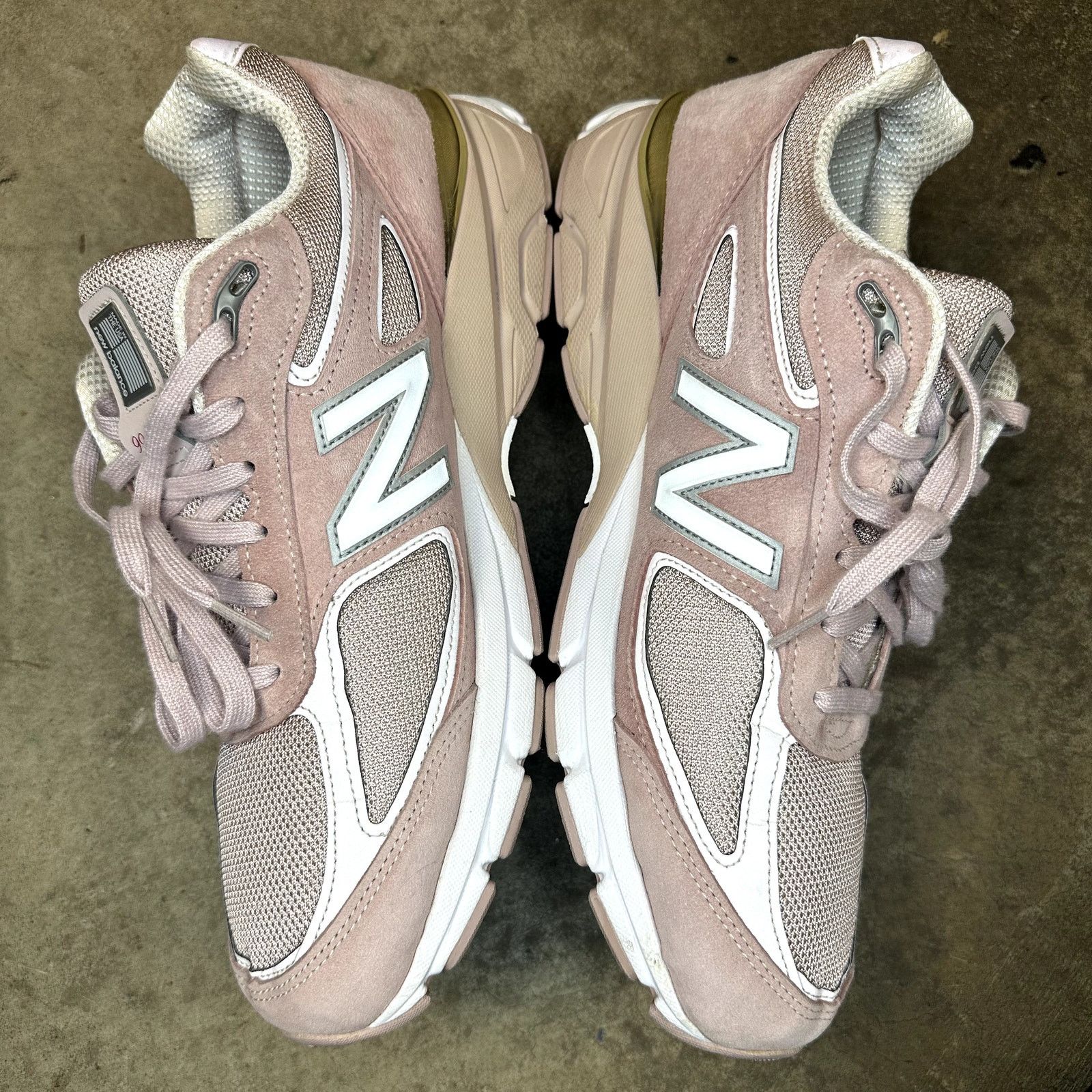 New Balance New Balance 990v4 'Breast Cancer Awareness' Size US 11.5 / EU 44-45 - 4 Thumbnail