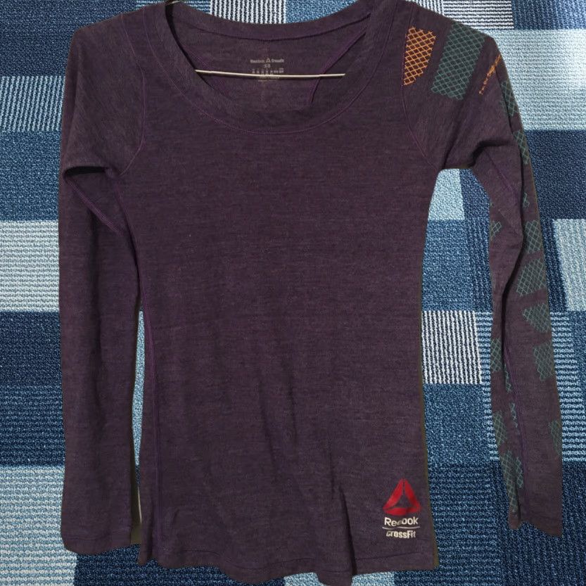 Reebok Womens Reebok CrossFit Long Sleeve Shirt XS Purple Teal Logo Shirt Size XS / US 0-2 / IT 36-38 - 1 Thumbnail