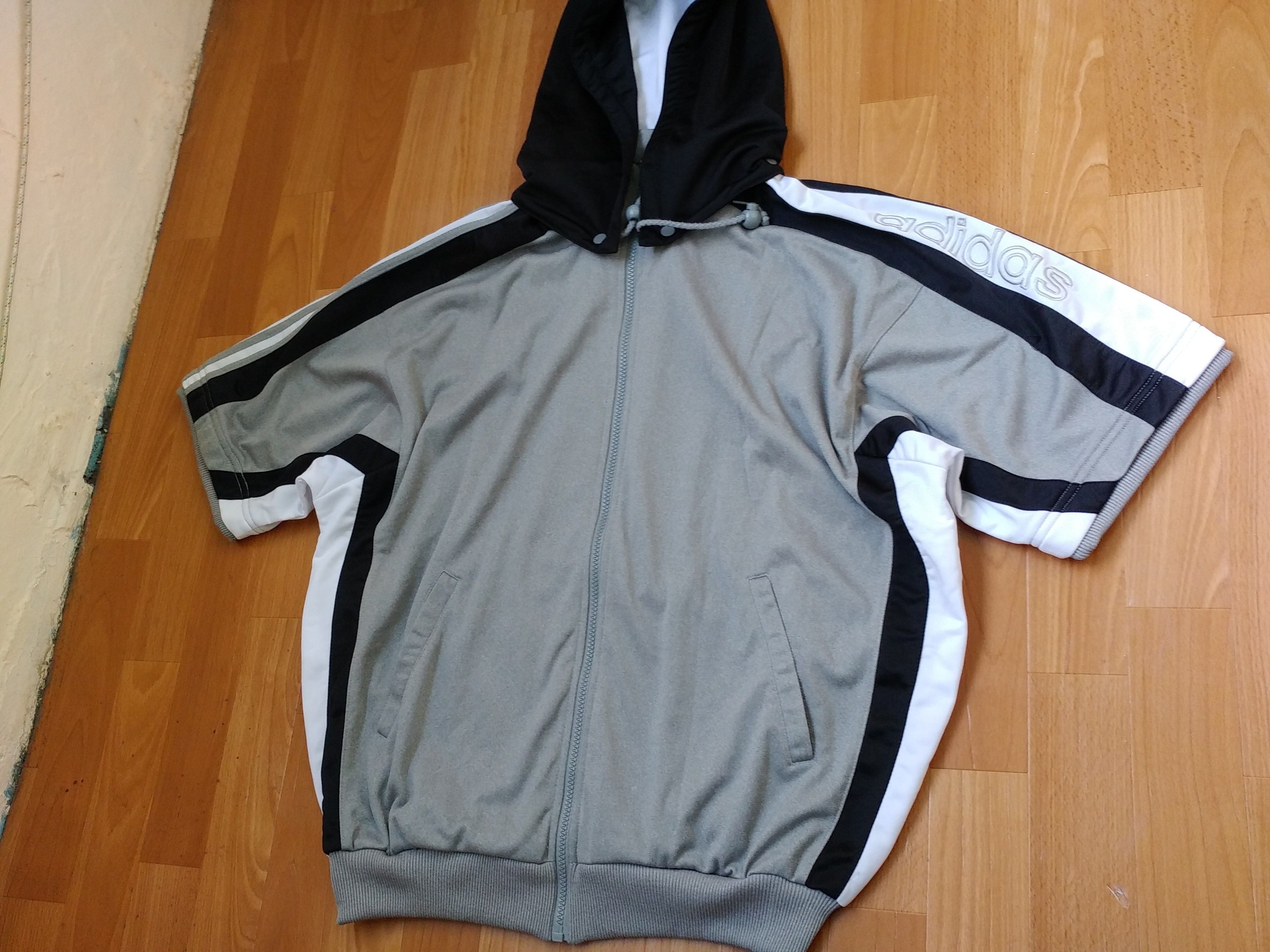 Adidas ADIDAS jersey, buttoned vintage hip hop t-shirt of 90s M Size US M / EU 48-50 / 2 - 8 Thumbnail